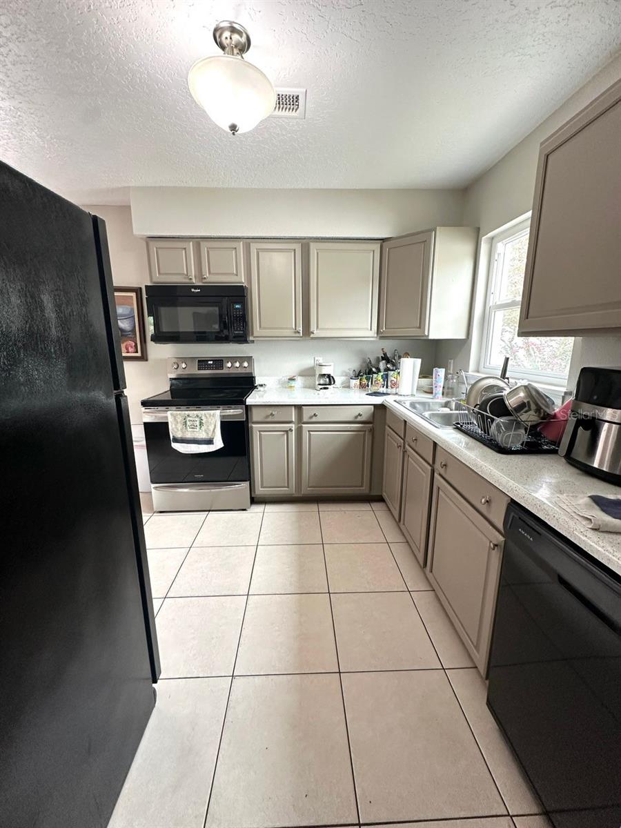 3024 SUTTON DR, ORLANDO, FL, 32810