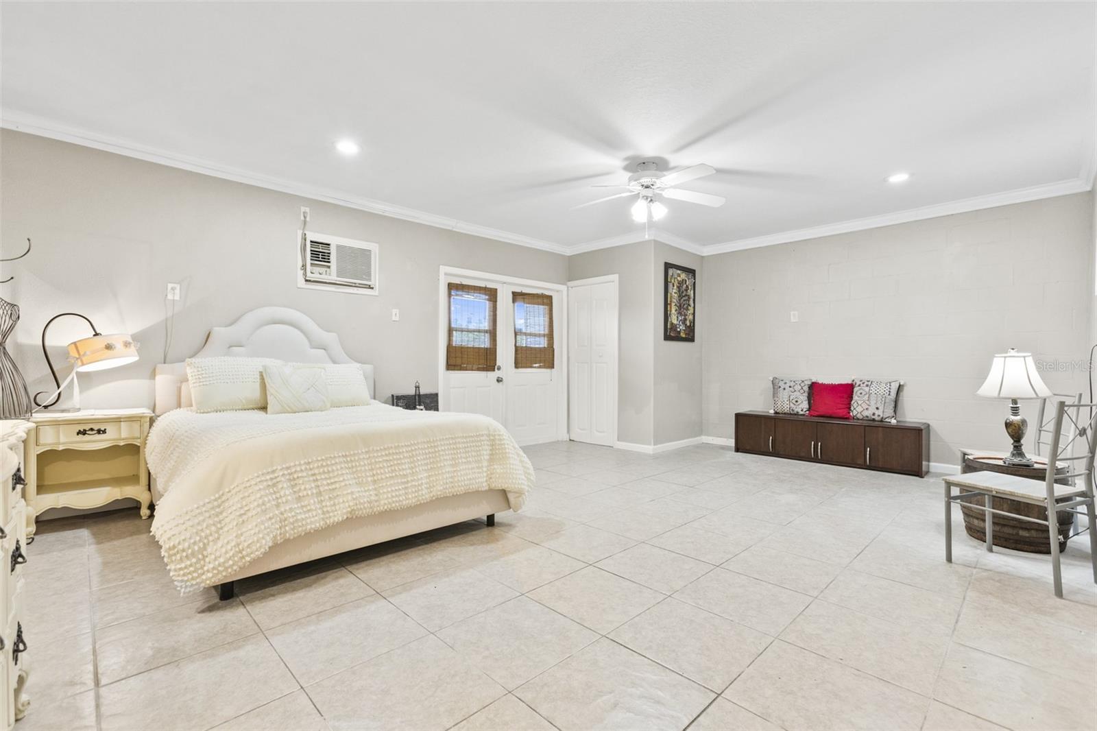 574 RYANS WOODS LN, PALM HARBOR, FL, 34683