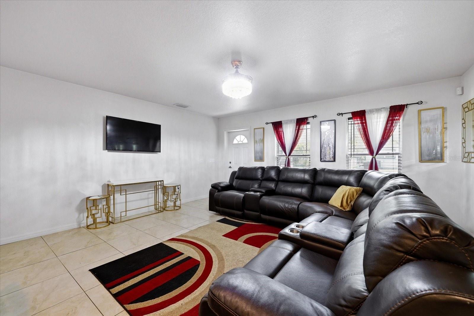 1827 48TH ST S, ST PETERSBURG, FL, 33711