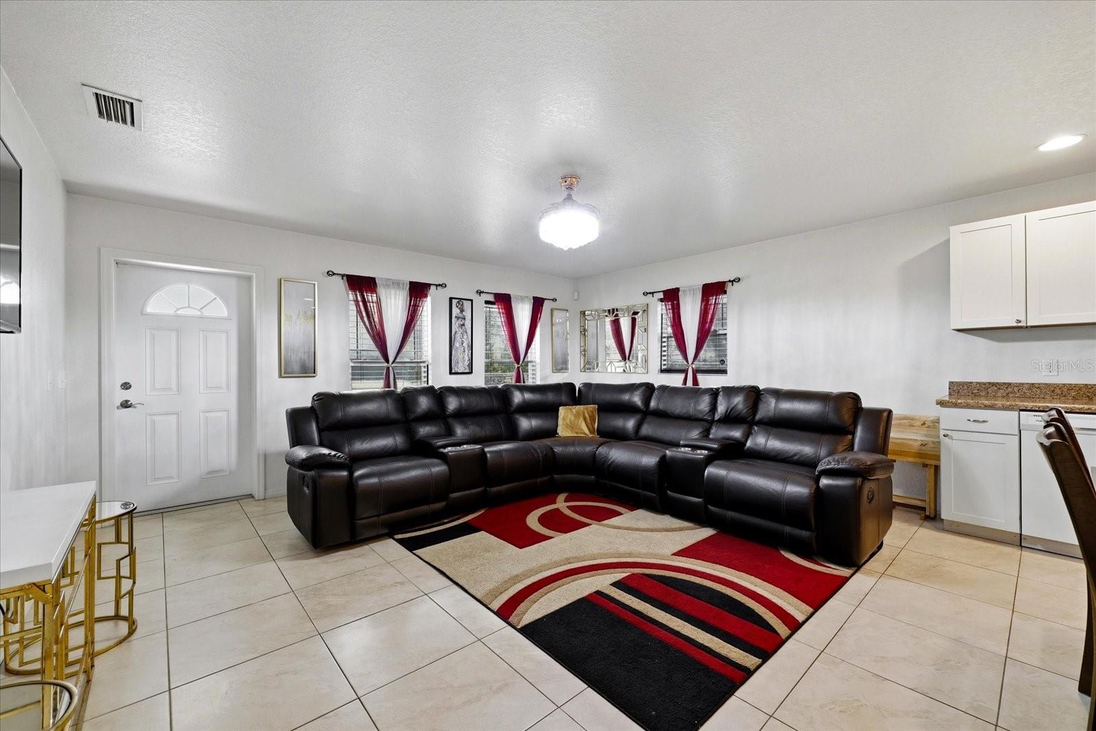 1827 48TH ST S, ST PETERSBURG, FL, 33711