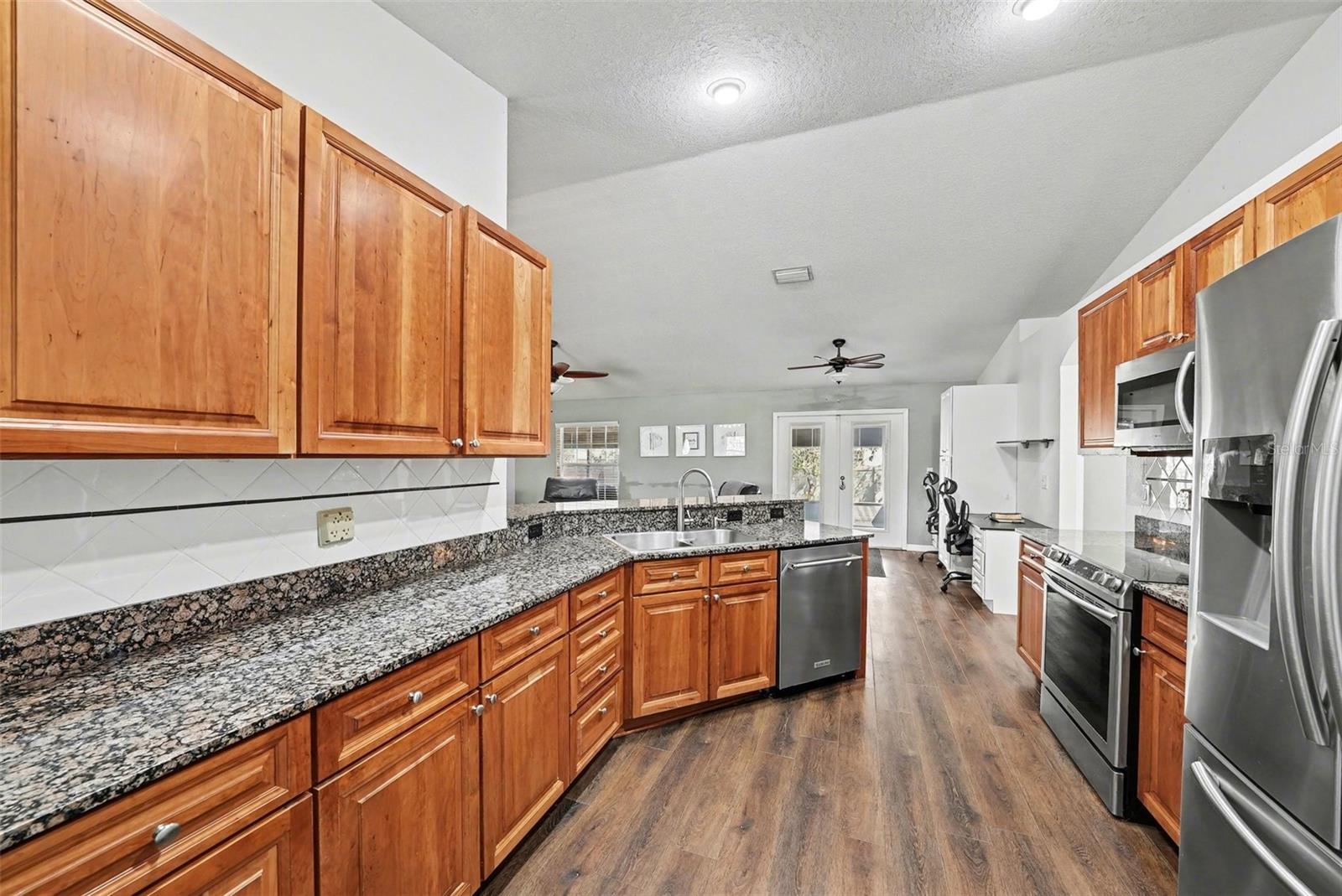 8802 ASHMAN RD, RIVERVIEW, FL, 33578