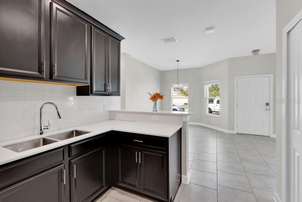 1051 QUAKER RIDGE LN, DAVENPORT, FL, 33896