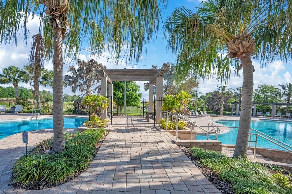 1051 QUAKER RIDGE LN, DAVENPORT, FL, 33896