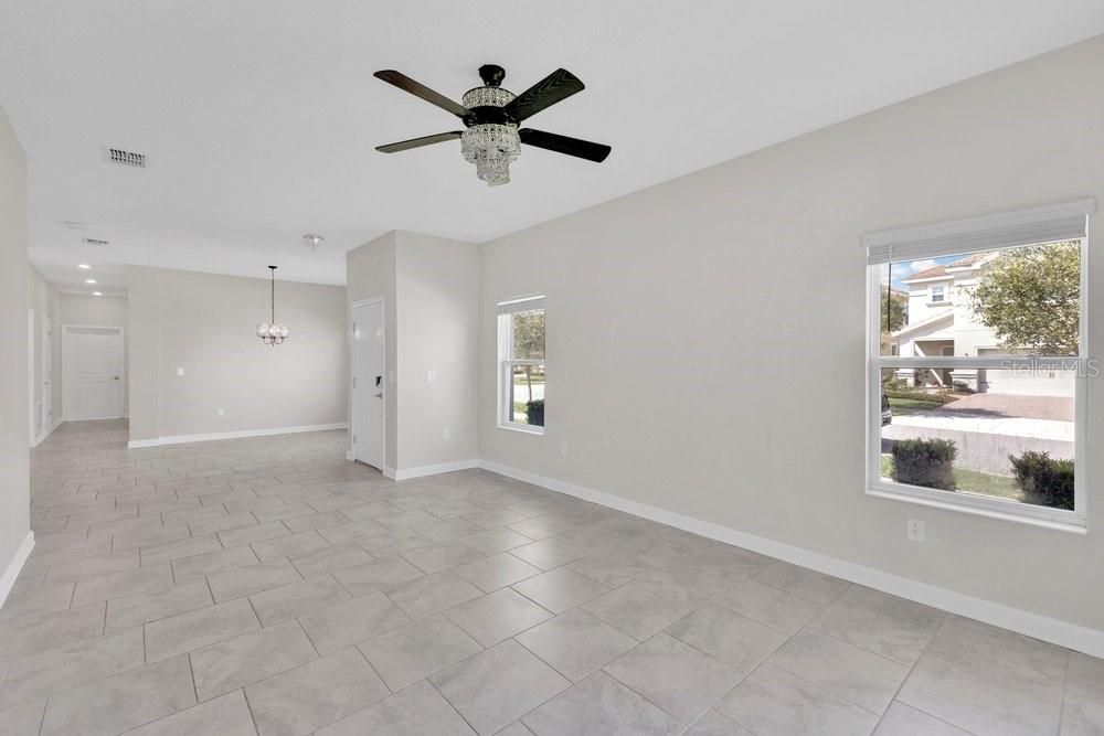 1051 QUAKER RIDGE LN, DAVENPORT, FL, 33896