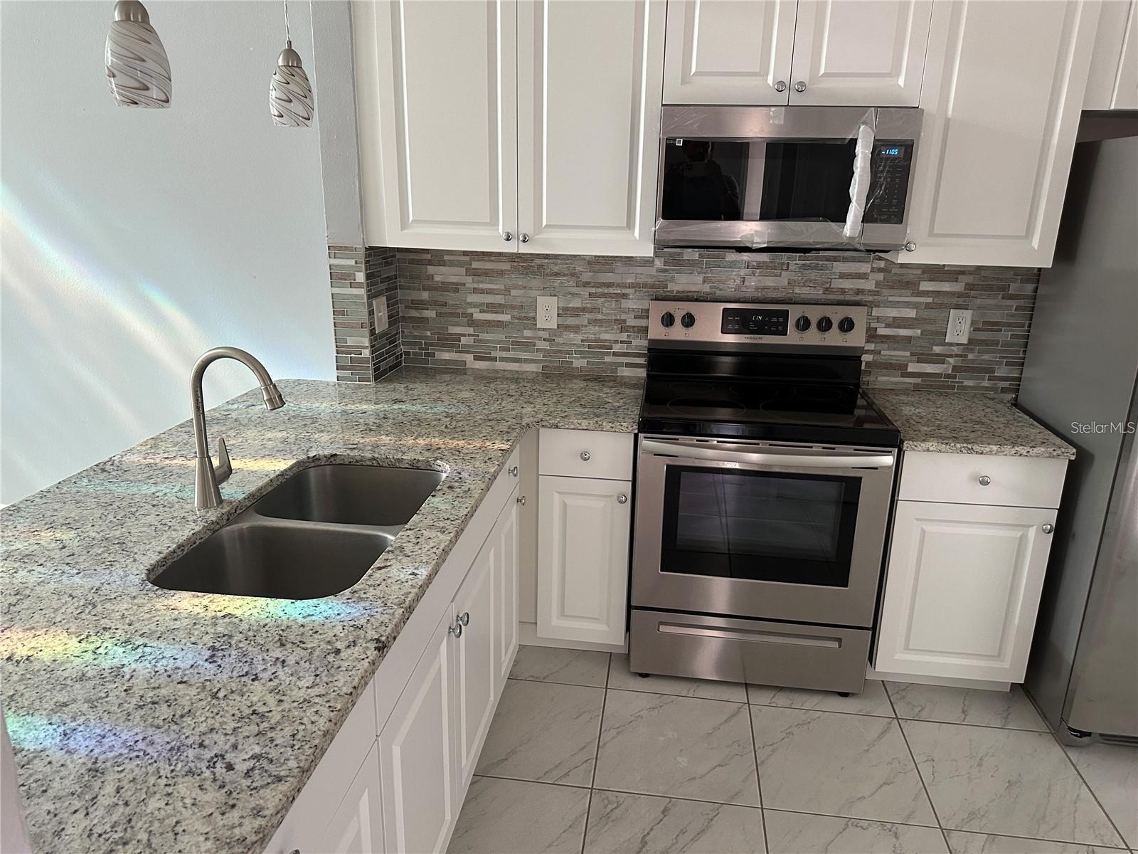 3299 SANDY SHORE LN, KISSIMMEE, FL, 34743