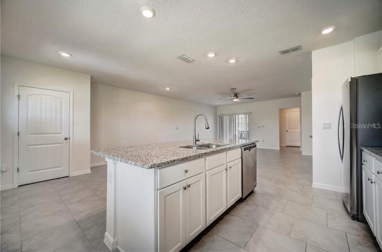 9133 MELLOW CORAL ST, WINTER GARDEN, FL, 34787