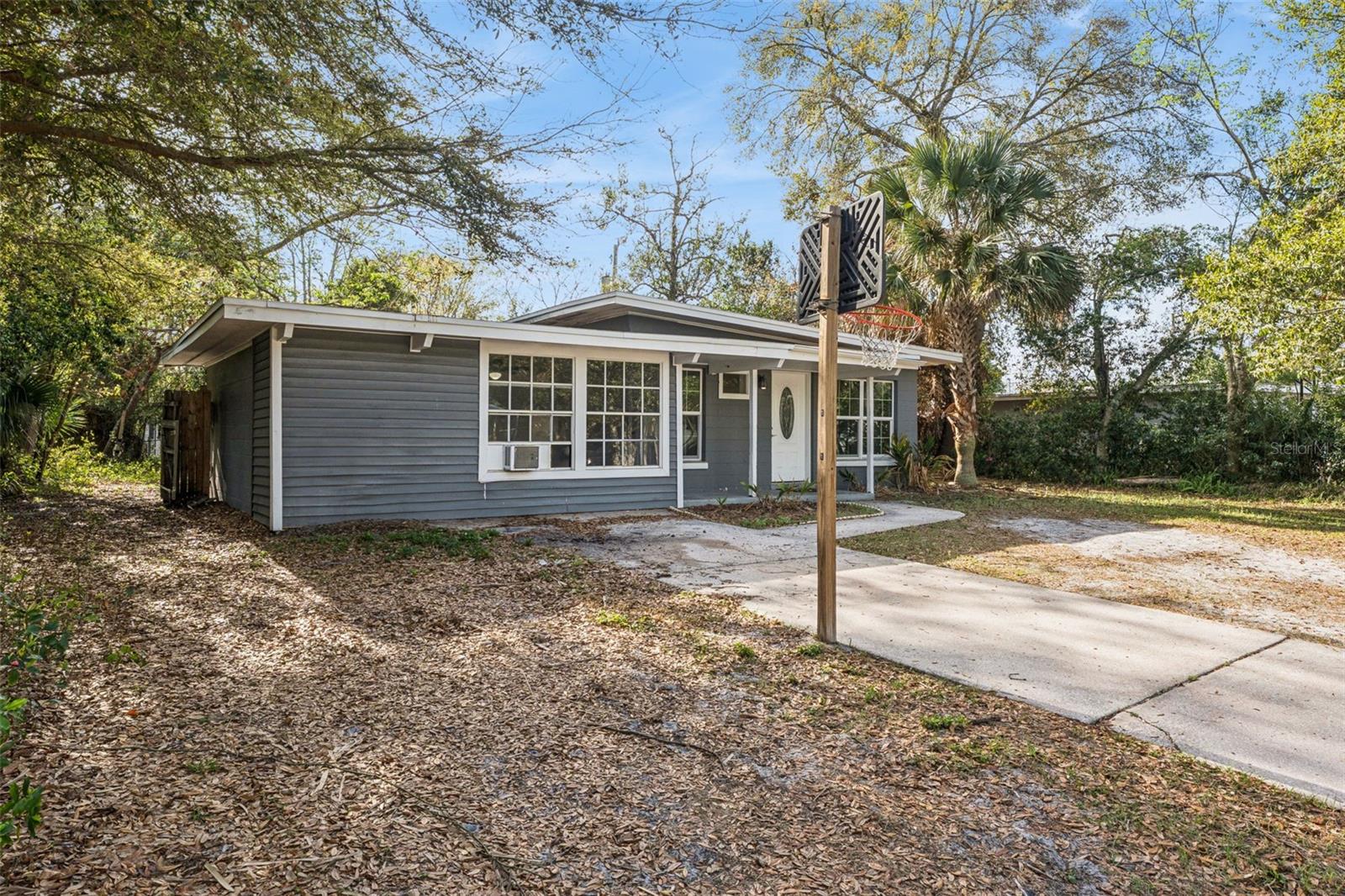 205 OAKLAND AVE, SANFORD, FL, 32773