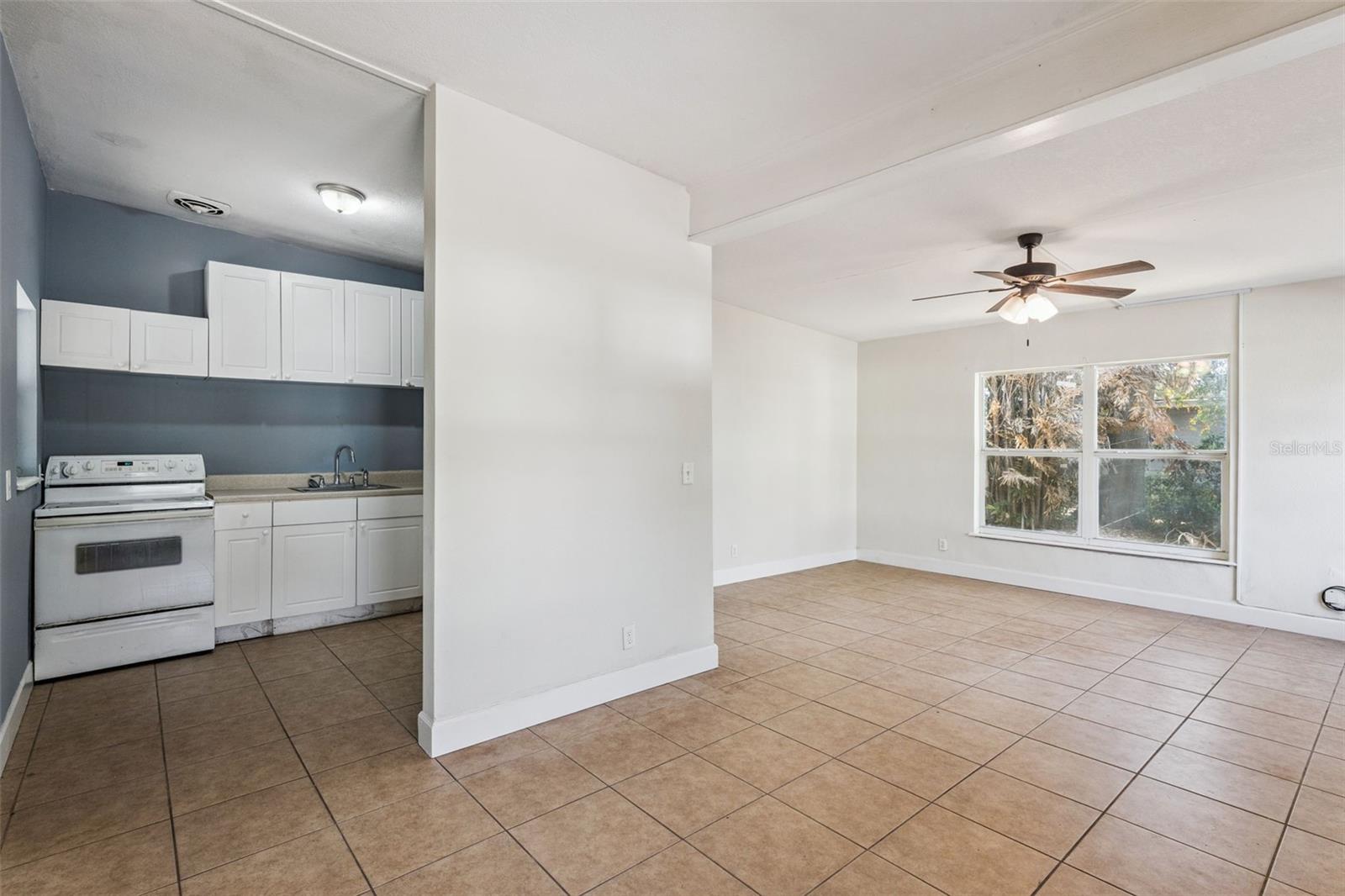 205 OAKLAND AVE, SANFORD, FL, 32773