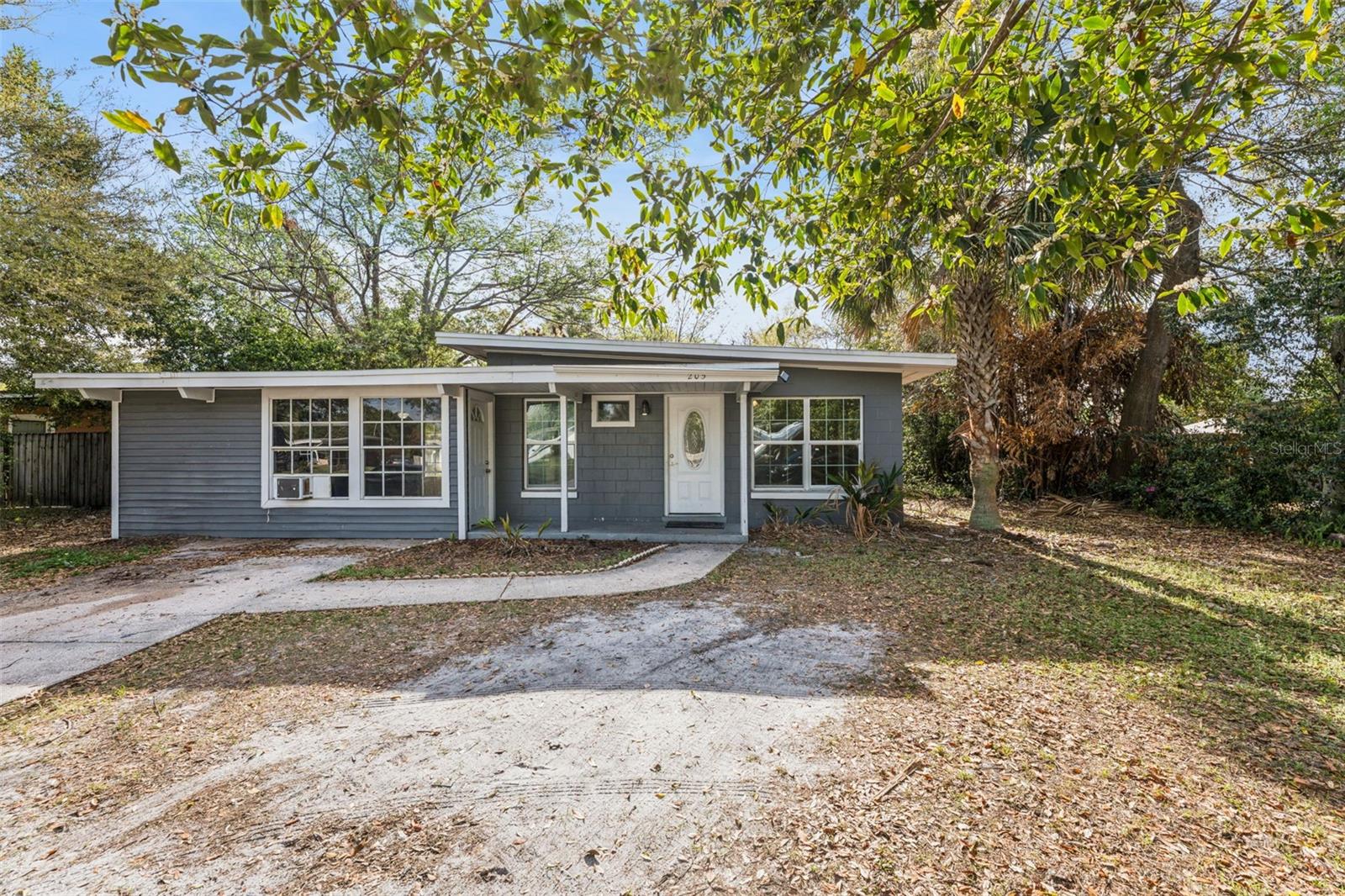 205 OAKLAND AVE, SANFORD, FL, 32773