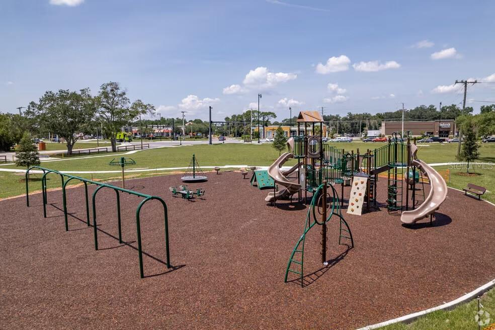 205 OAKLAND AVE, SANFORD, FL, 32773