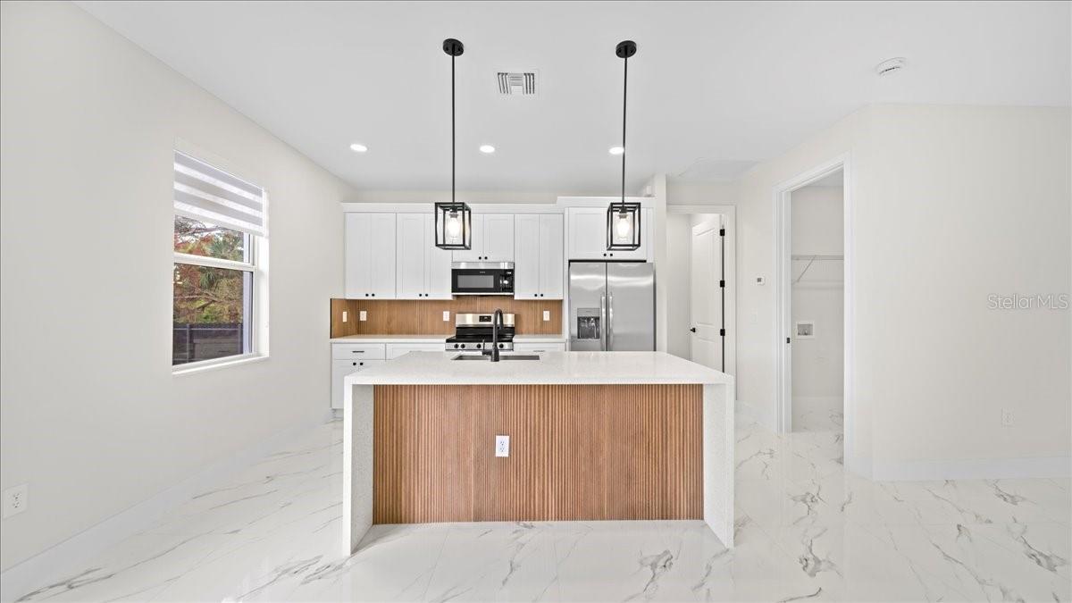 365 PERL ST, PORT CHARLOTTE, FL, 33954
