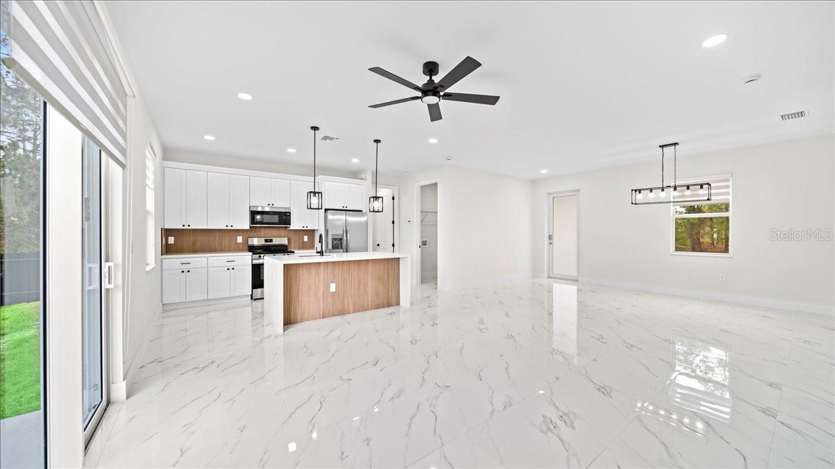 365 PERL ST, PORT CHARLOTTE, FL, 33954