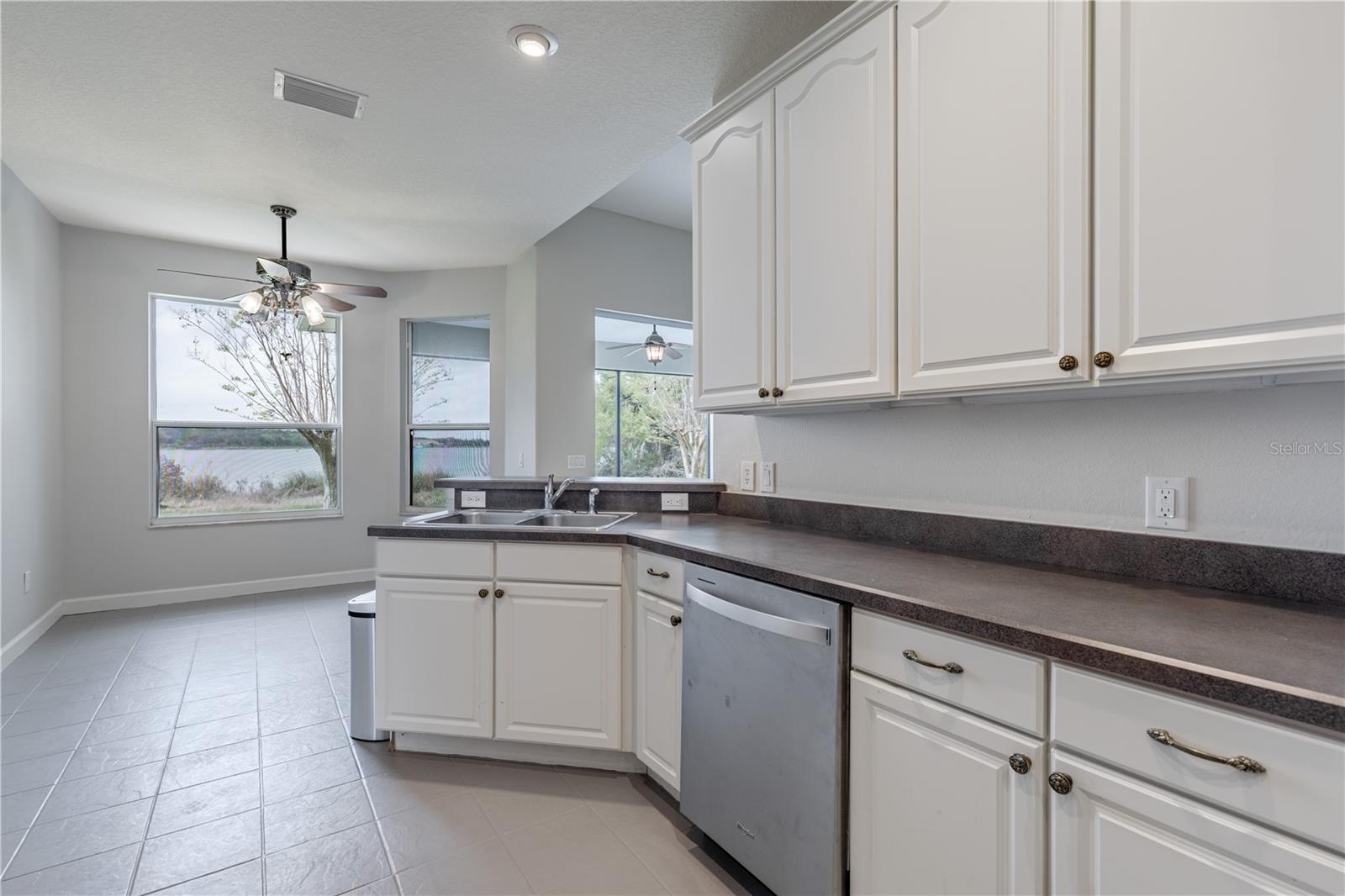 3804 BAYSHORE CIR, TAVARES, FL, 32778