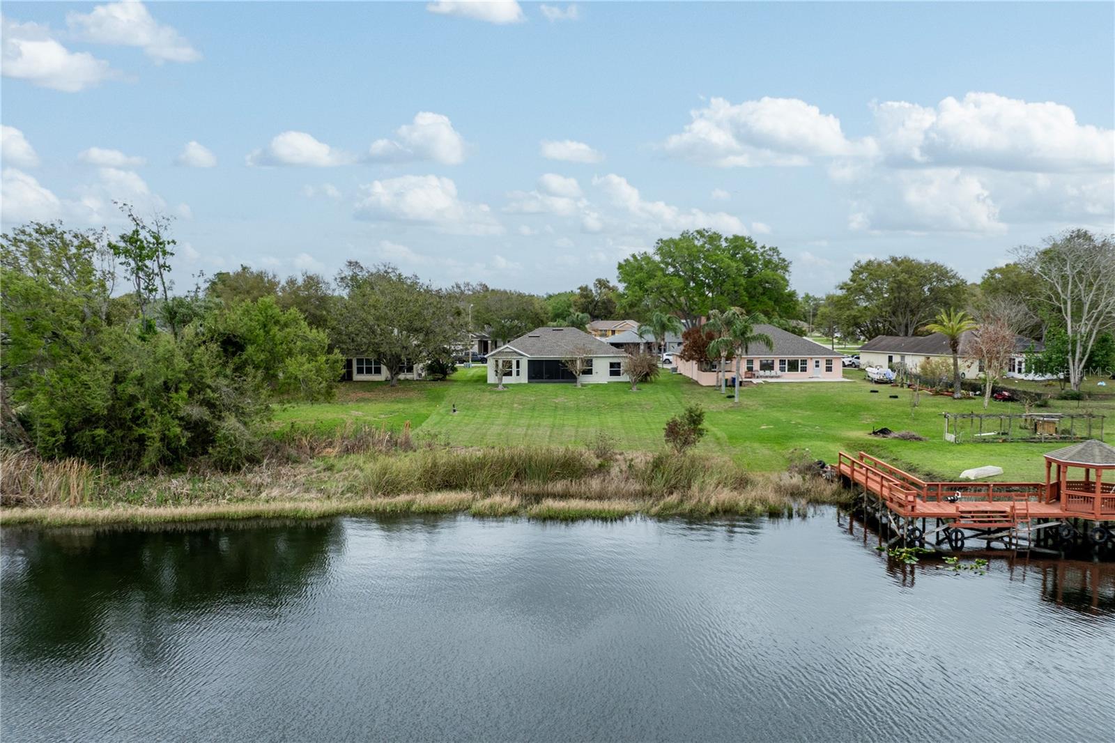 3804 BAYSHORE CIR, TAVARES, FL, 32778