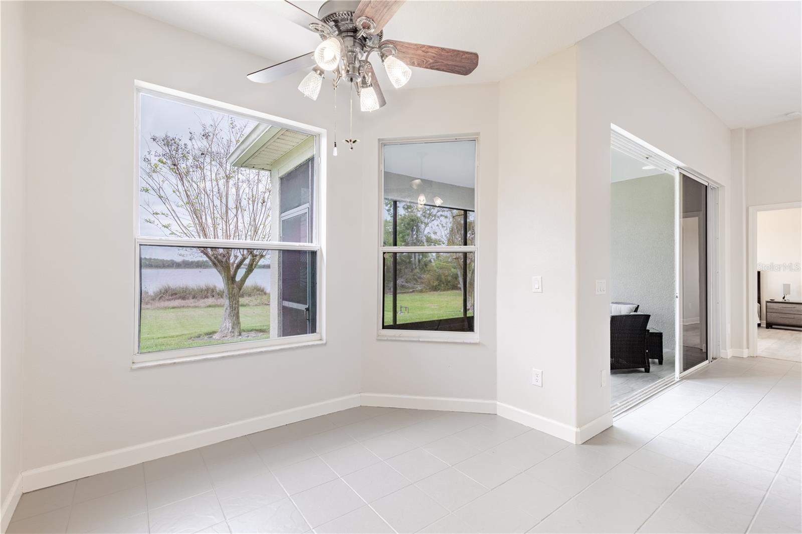 3804 BAYSHORE CIR, TAVARES, FL, 32778