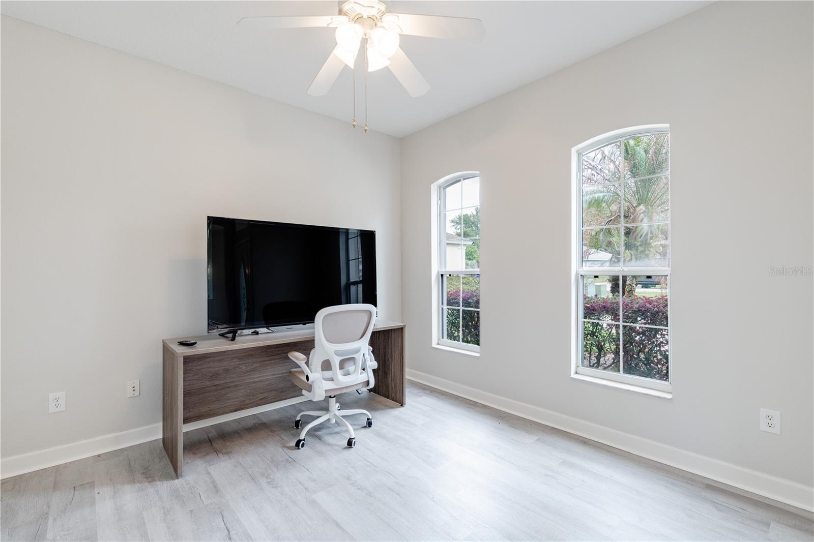 3804 BAYSHORE CIR, TAVARES, FL, 32778