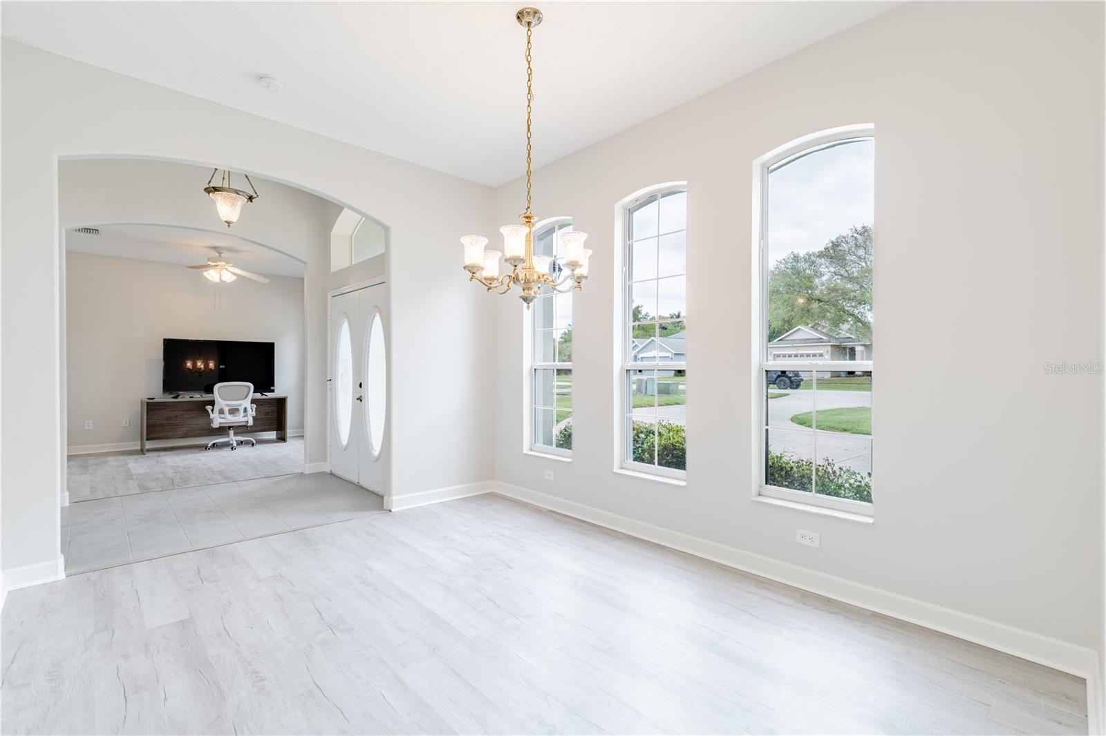 3804 BAYSHORE CIR, TAVARES, FL, 32778