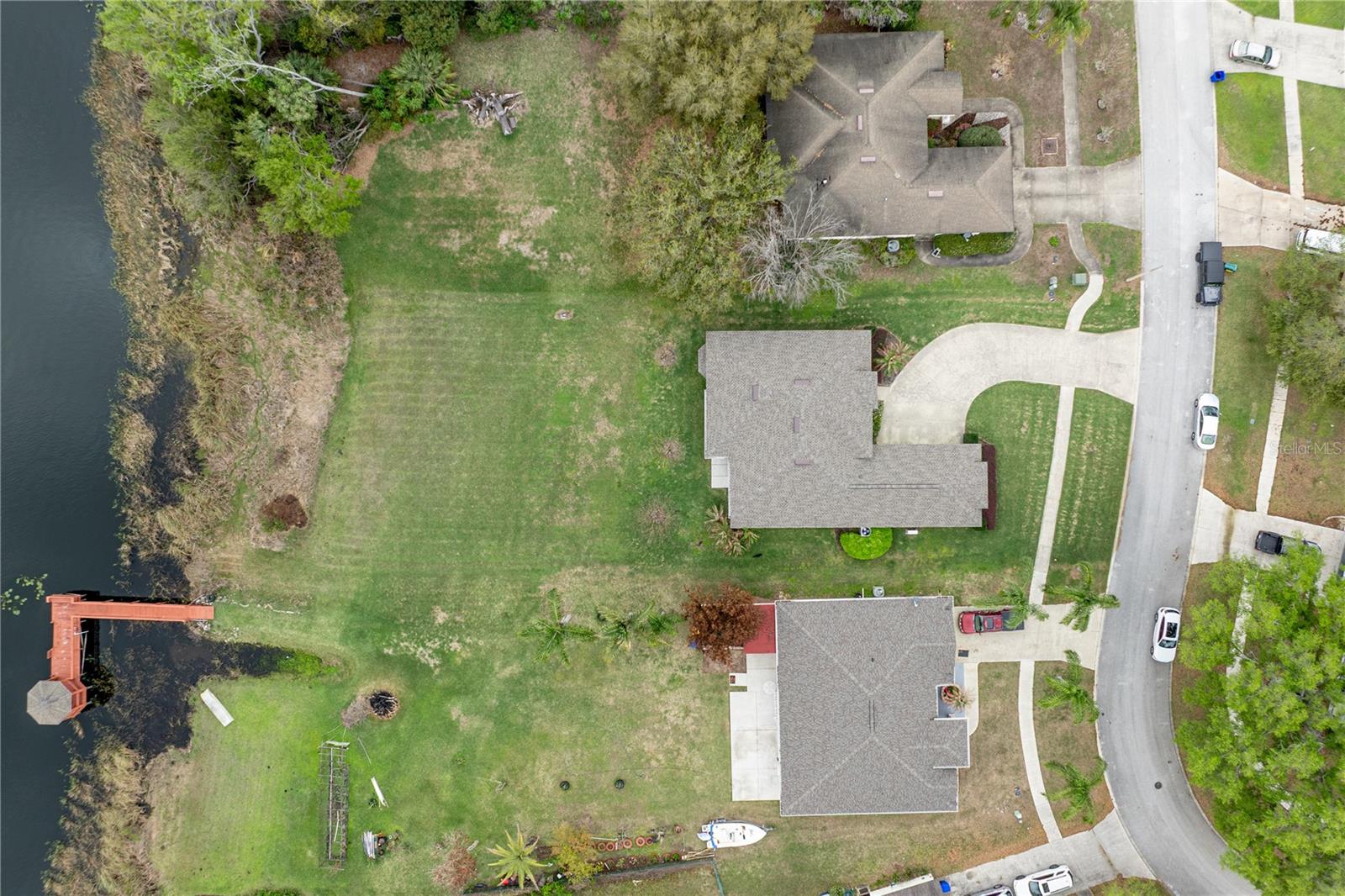 3804 BAYSHORE CIR, TAVARES, FL, 32778
