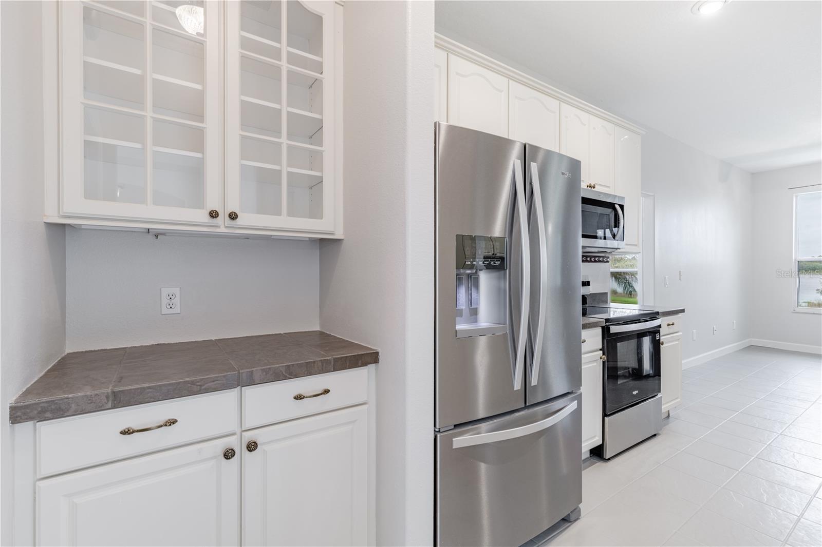 3804 BAYSHORE CIR, TAVARES, FL, 32778
