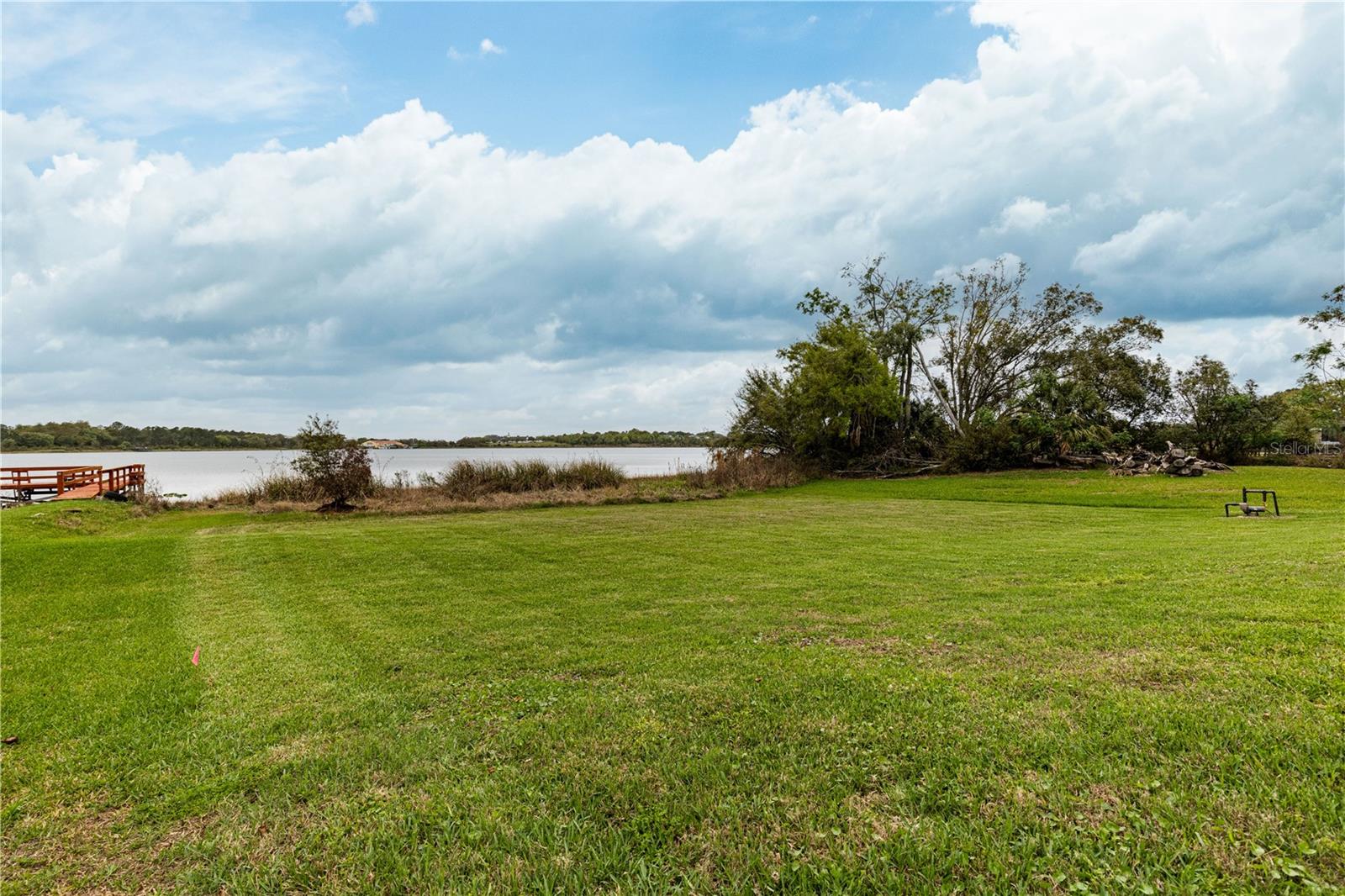 3804 BAYSHORE CIR, TAVARES, FL, 32778