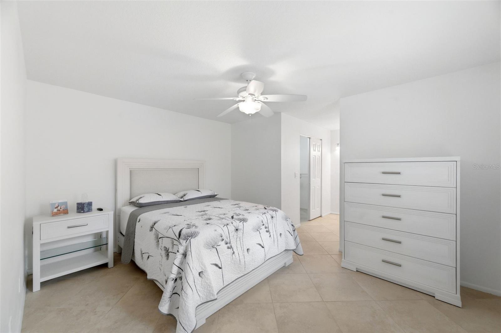 526 ST TROPEZ CIR NE, ST PETERSBURG, FL, 33703