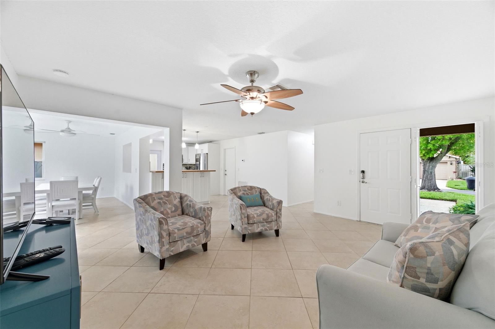 526 ST TROPEZ CIR NE, ST PETERSBURG, FL, 33703