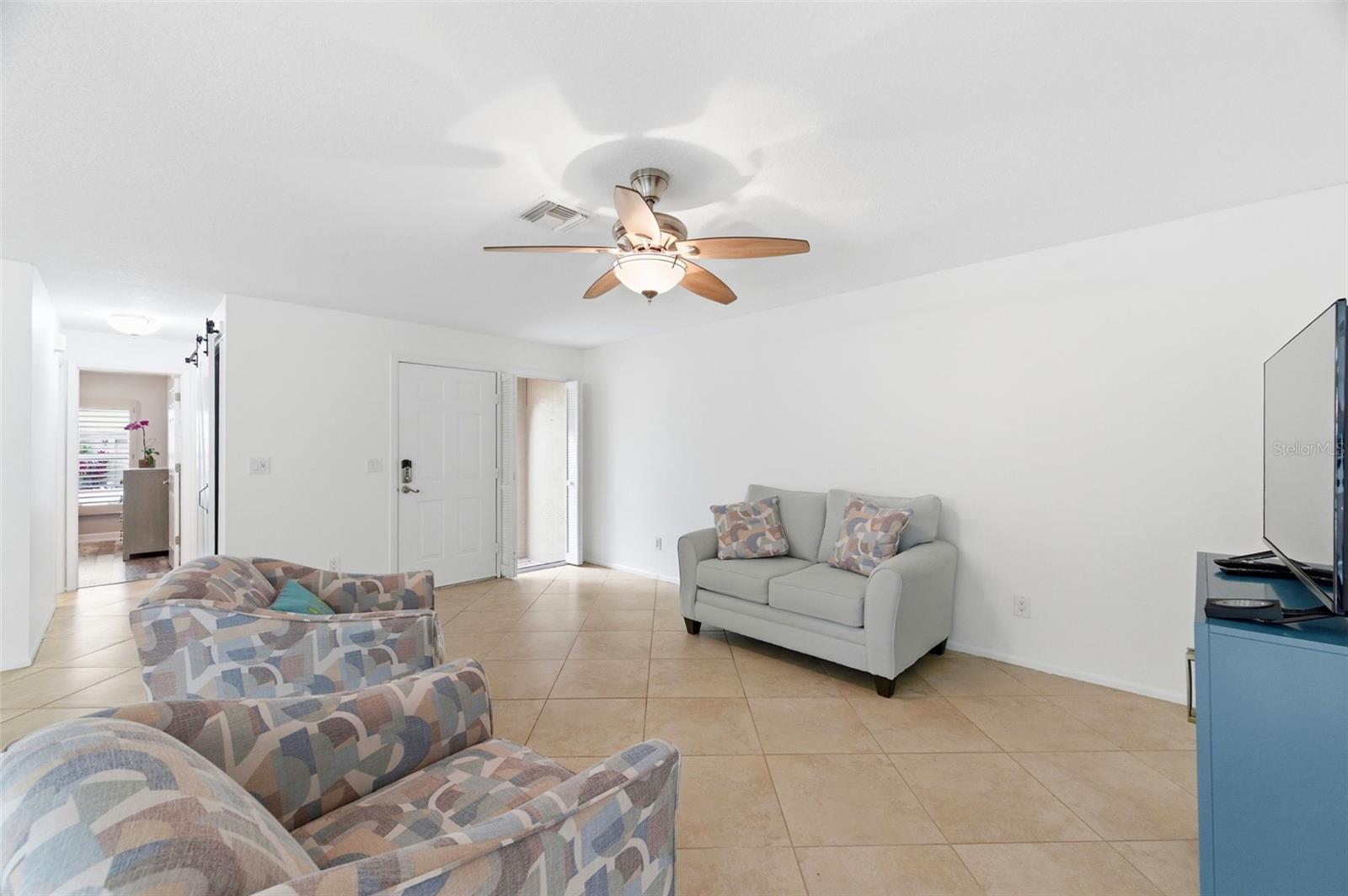 526 ST TROPEZ CIR NE, ST PETERSBURG, FL, 33703