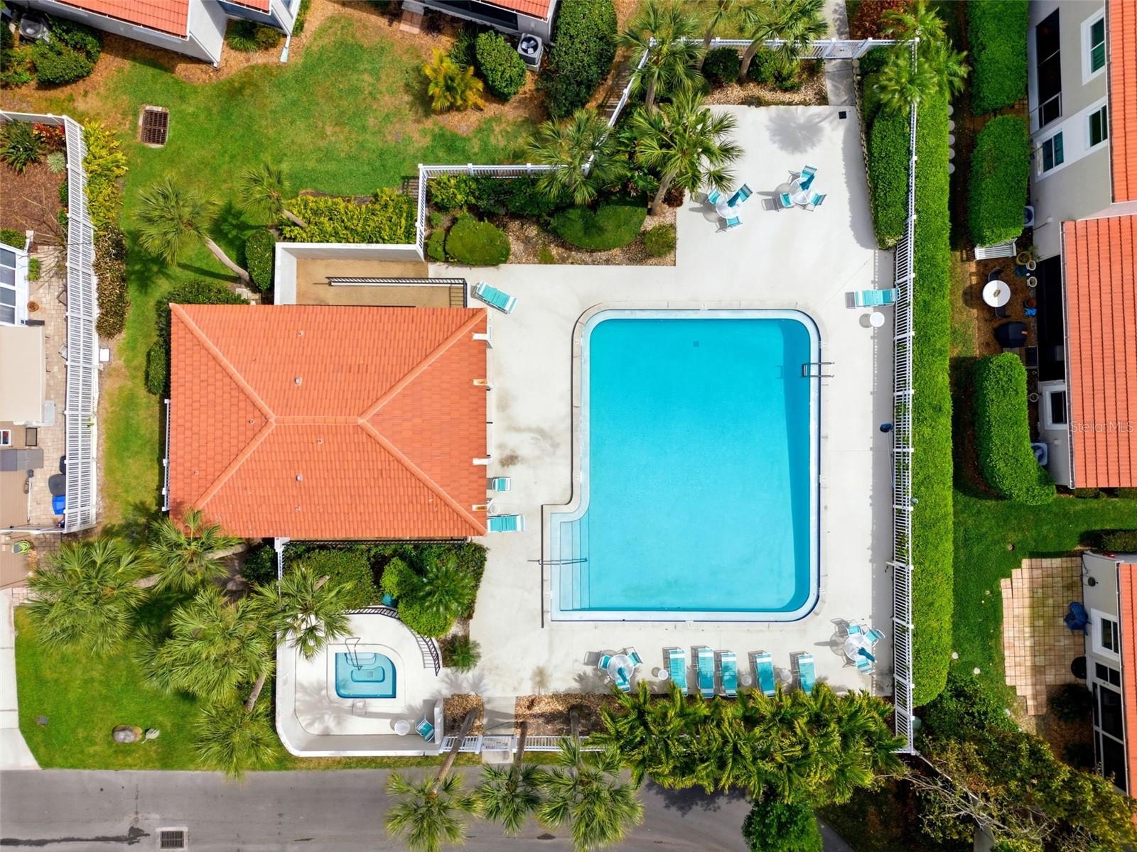 526 ST TROPEZ CIR NE, ST PETERSBURG, FL, 33703