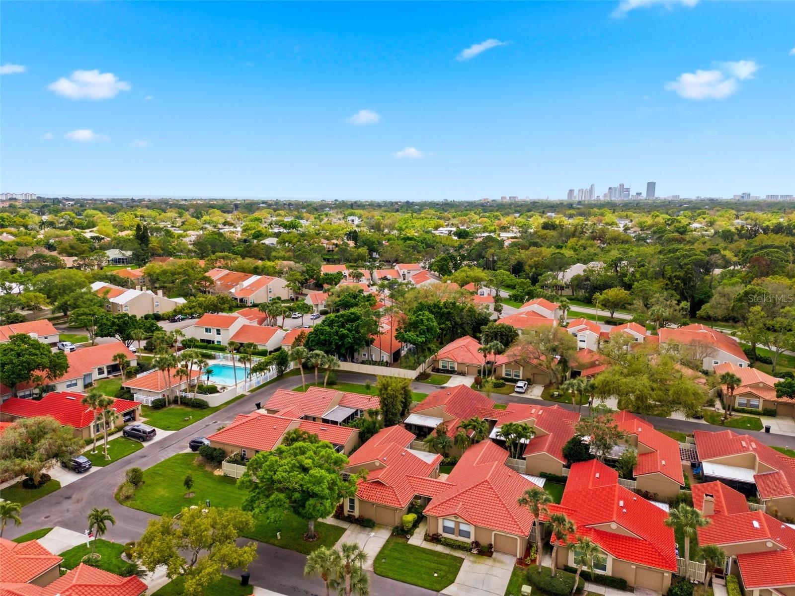 526 ST TROPEZ CIR NE, ST PETERSBURG, FL, 33703