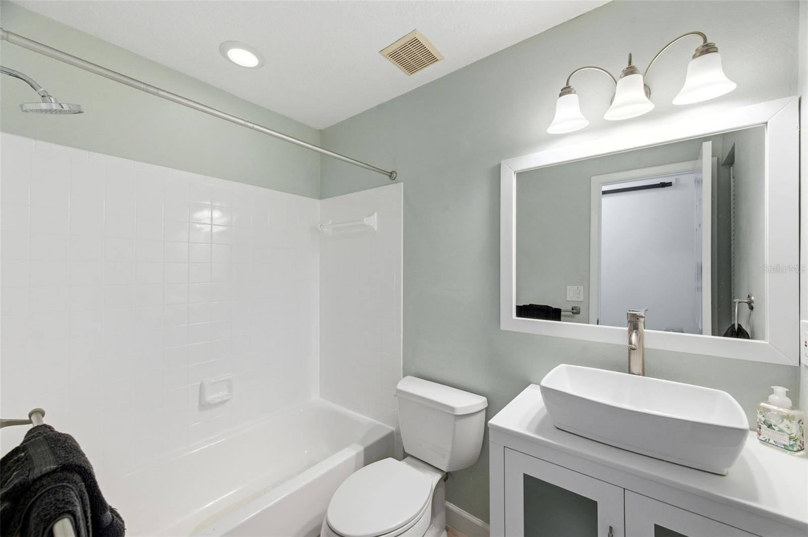 526 ST TROPEZ CIR NE, ST PETERSBURG, FL, 33703