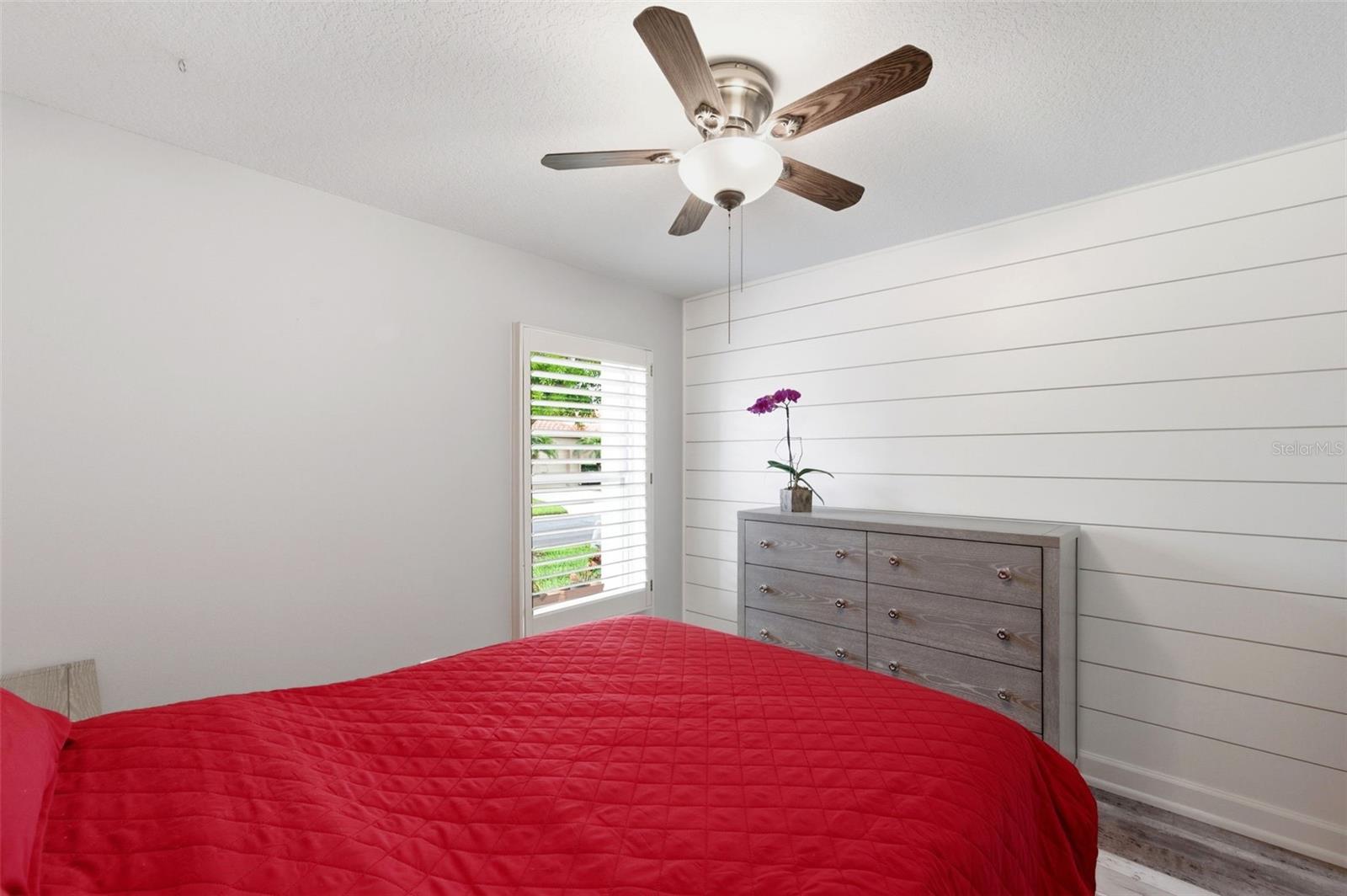 526 ST TROPEZ CIR NE, ST PETERSBURG, FL, 33703