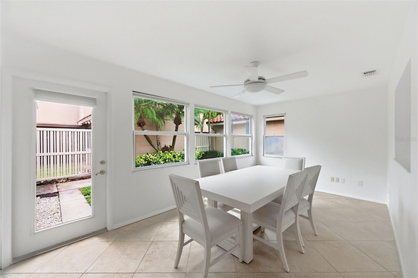 526 ST TROPEZ CIR NE, ST PETERSBURG, FL, 33703