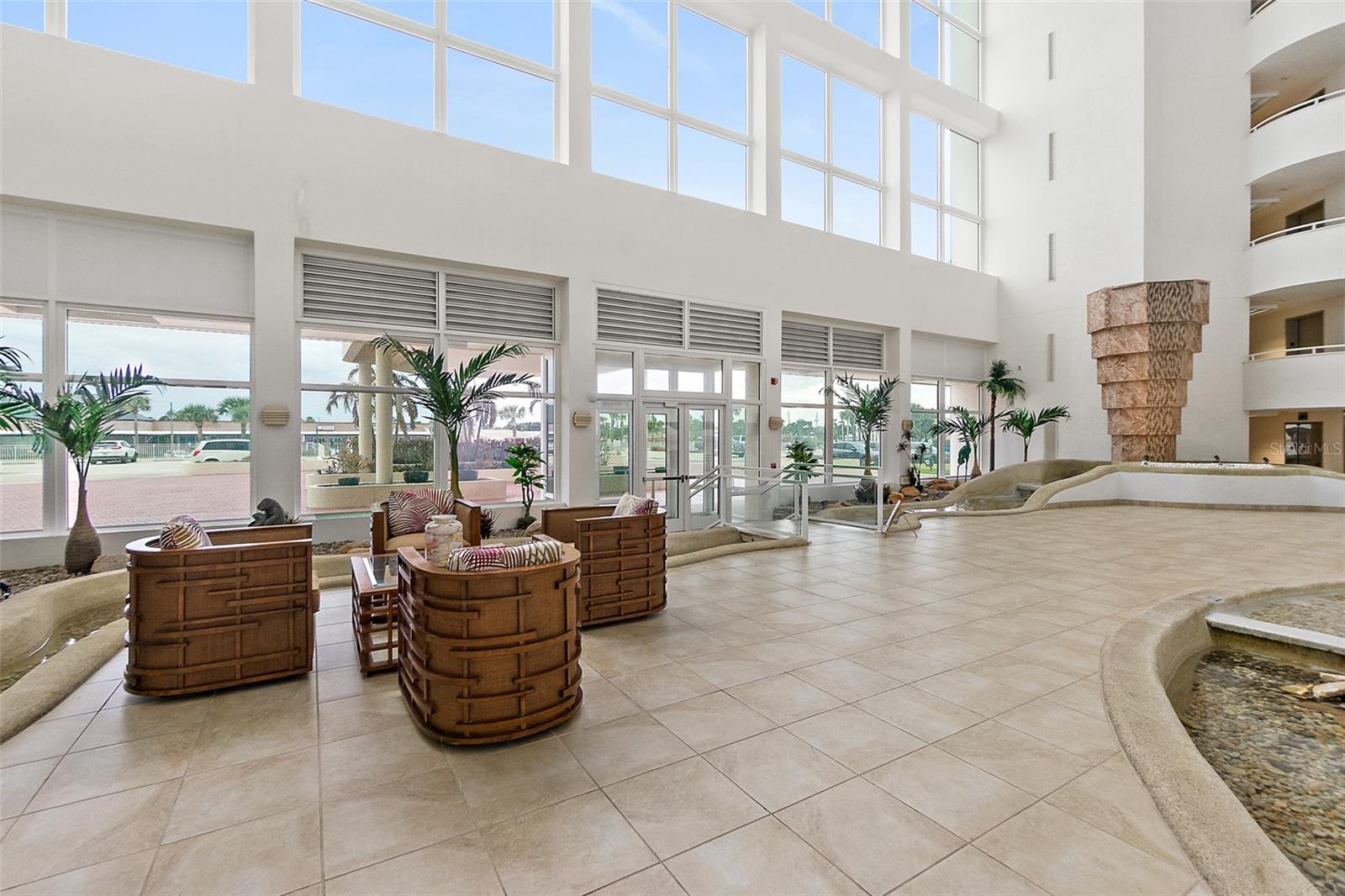 2545 S ATLANTIC AVE #104-105, DAYTONA BEACH SHORES, FL, 32118