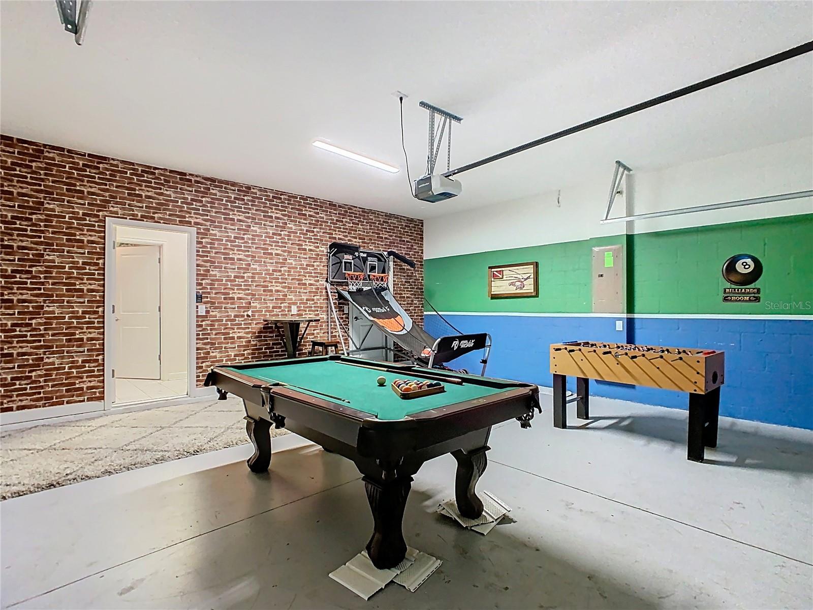 303 OCEAN COURSE AVE, DAVENPORT, FL, 33896