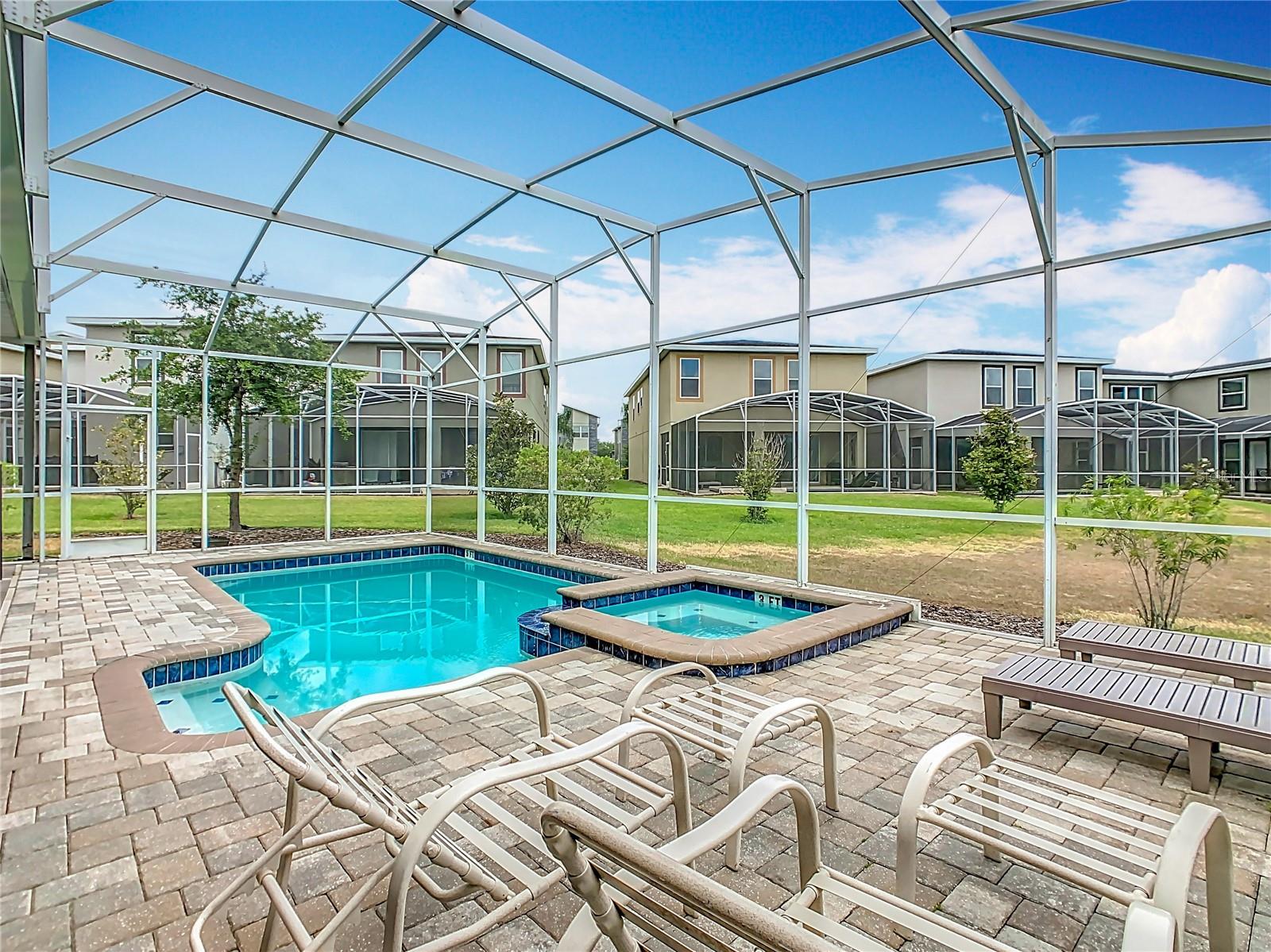 303 OCEAN COURSE AVE, DAVENPORT, FL, 33896