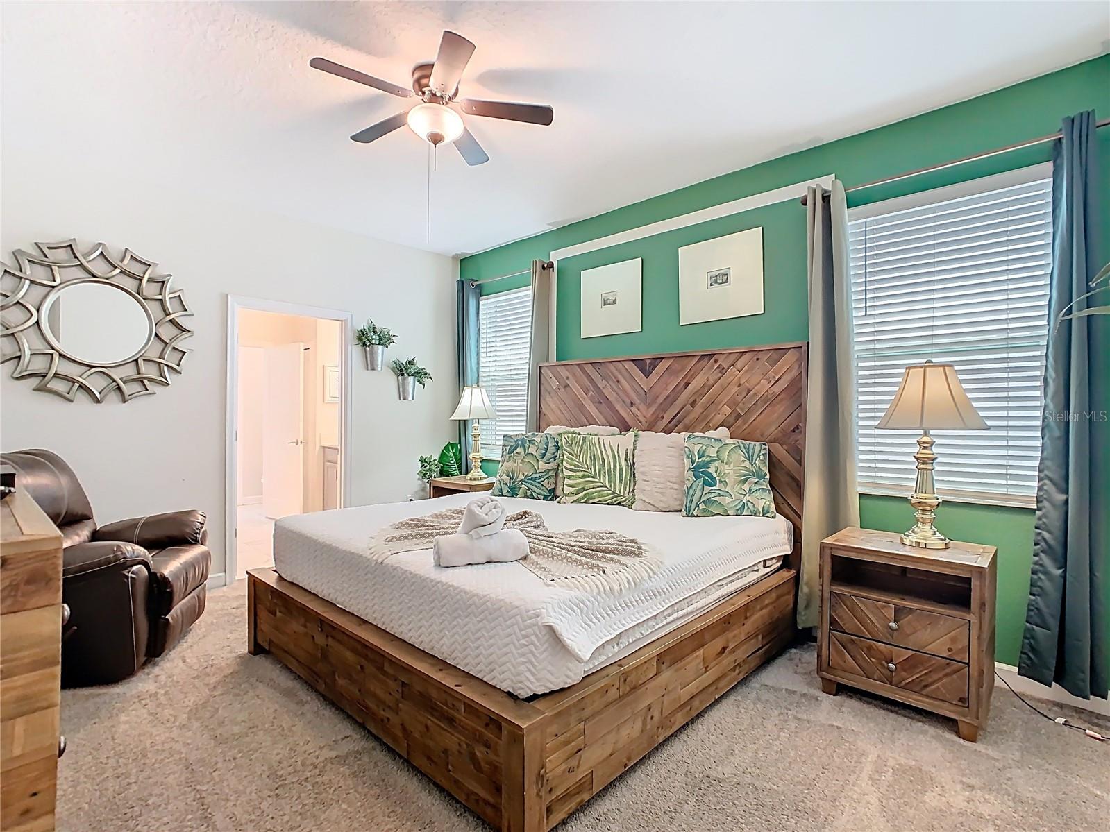 303 OCEAN COURSE AVE, DAVENPORT, FL, 33896