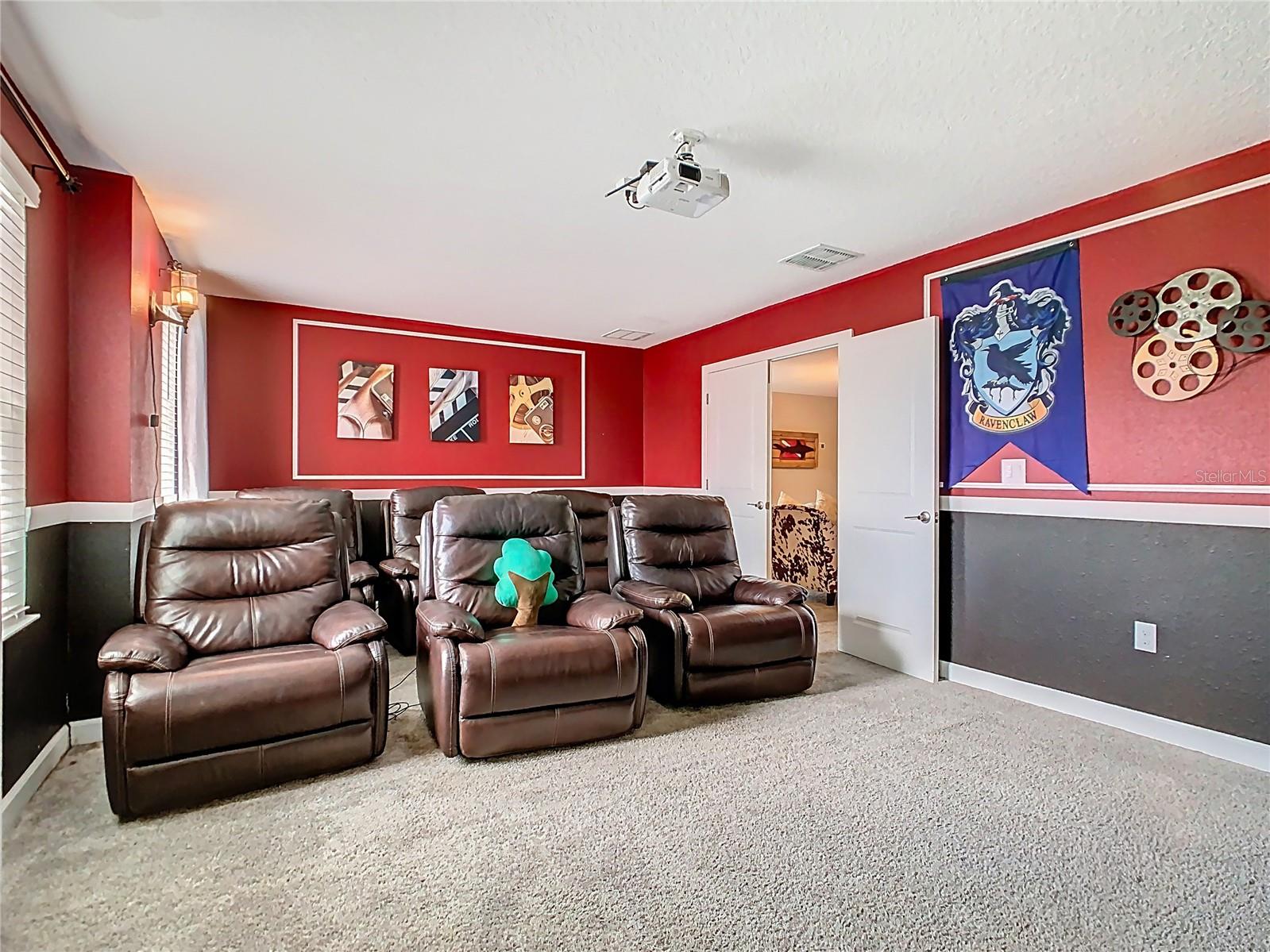 303 OCEAN COURSE AVE, DAVENPORT, FL, 33896