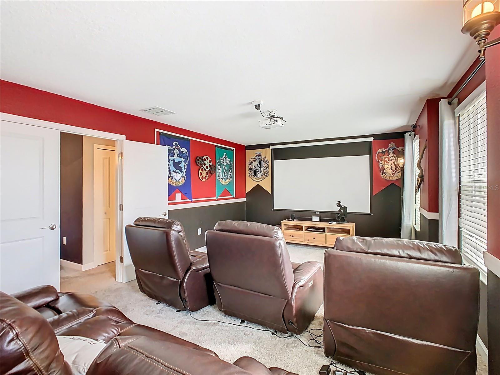 303 OCEAN COURSE AVE, DAVENPORT, FL, 33896