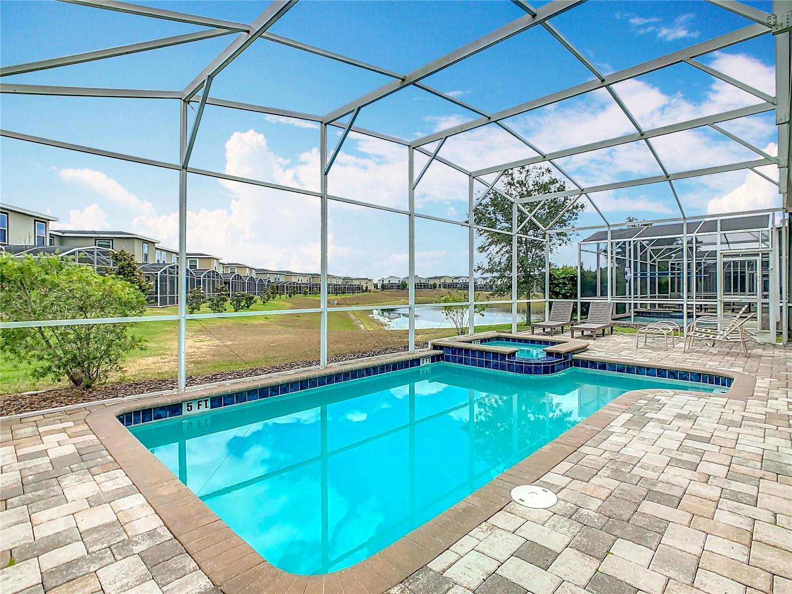 303 OCEAN COURSE AVE, DAVENPORT, FL, 33896
