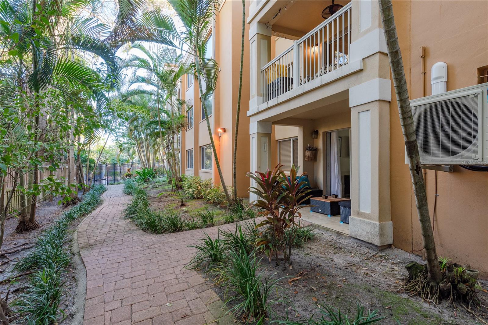 950 BROADWAY #103, DUNEDIN, FL, 34698