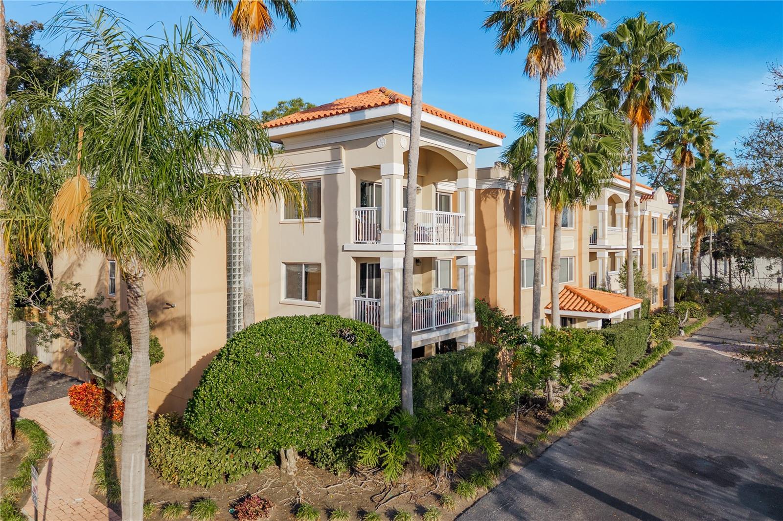 950 BROADWAY #103, DUNEDIN, FL, 34698
