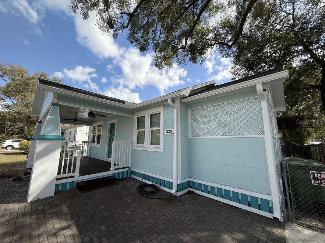 320 W LAMBRIGHT ST, TAMPA, FL, 33604
