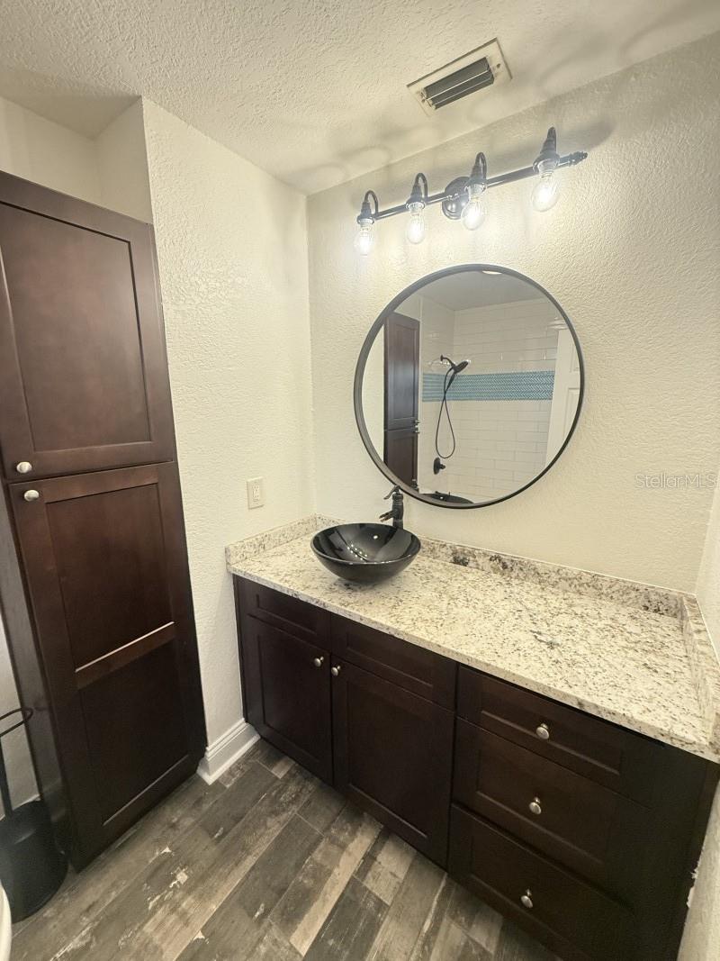320 W LAMBRIGHT ST, TAMPA, FL, 33604