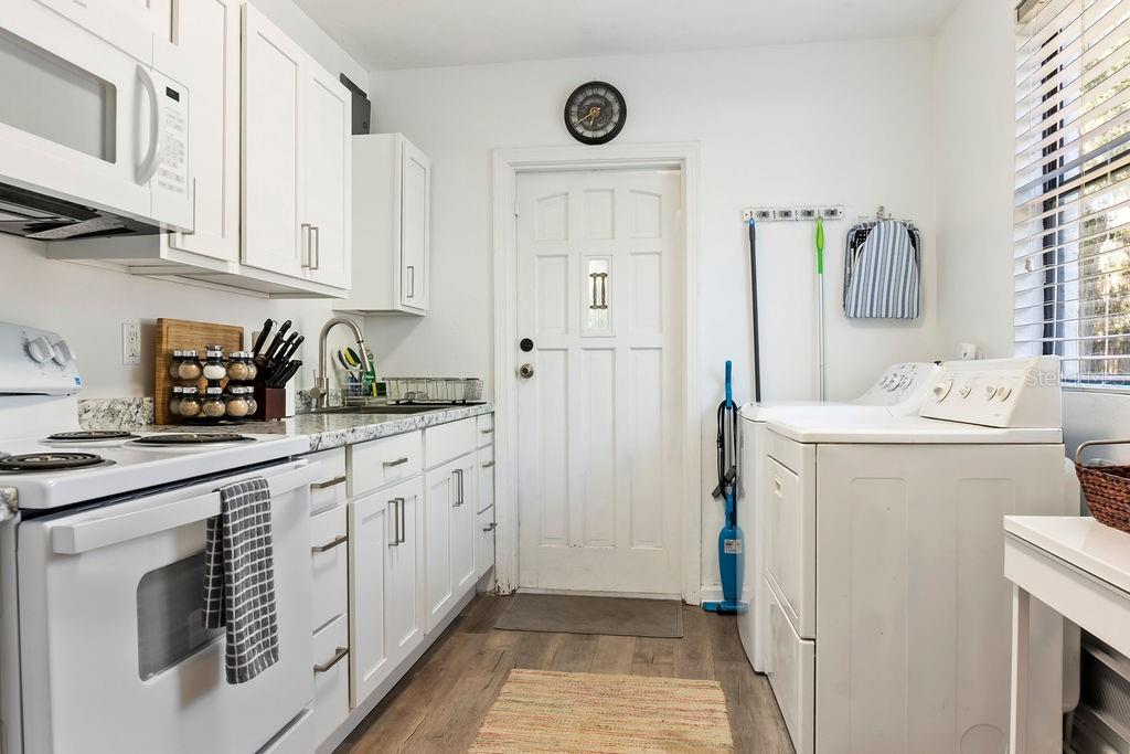 825 NW 19TH AVE, GAINESVILLE, FL, 32609