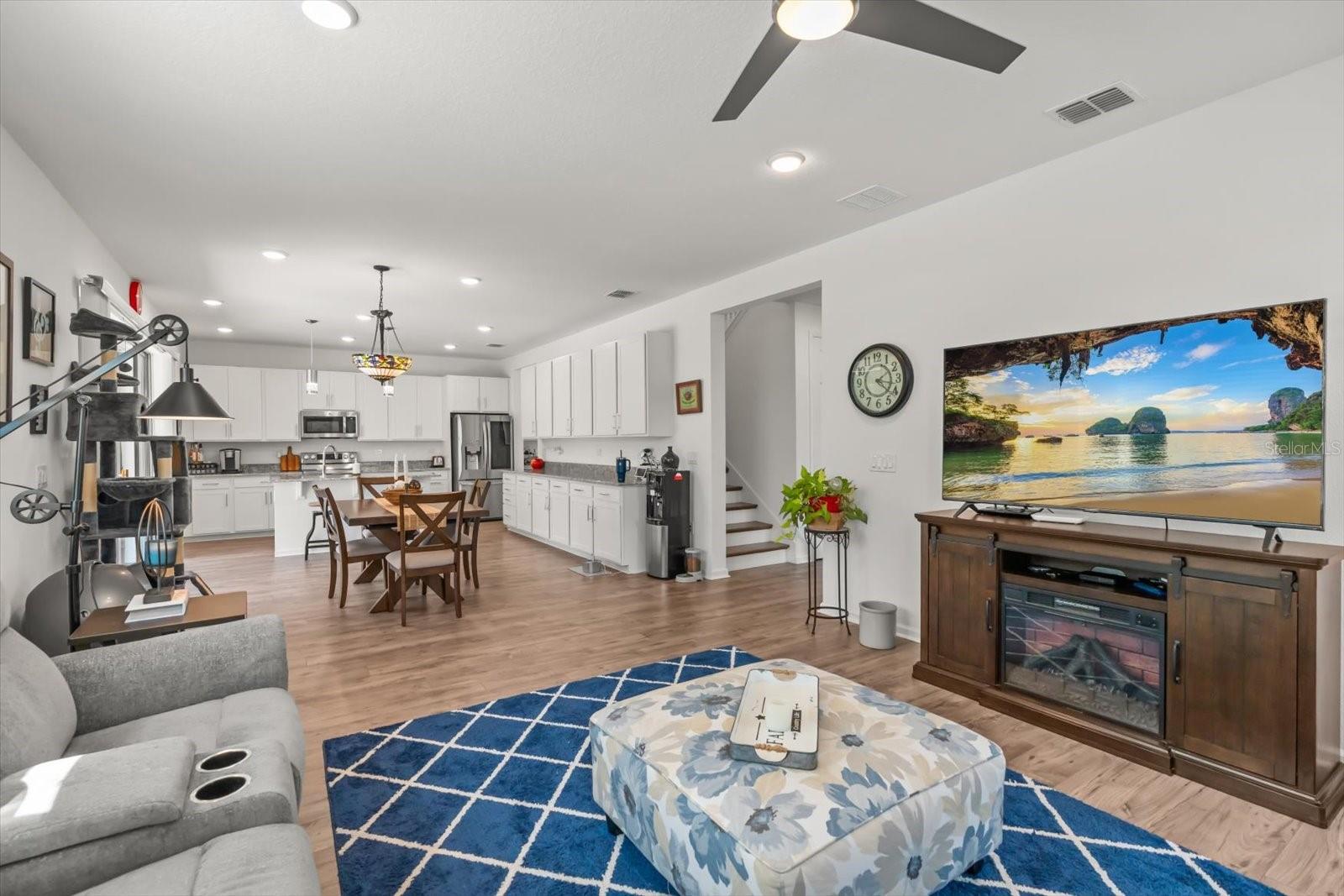 10260 SPRING LAKE DR, CLERMONT, FL, 34711