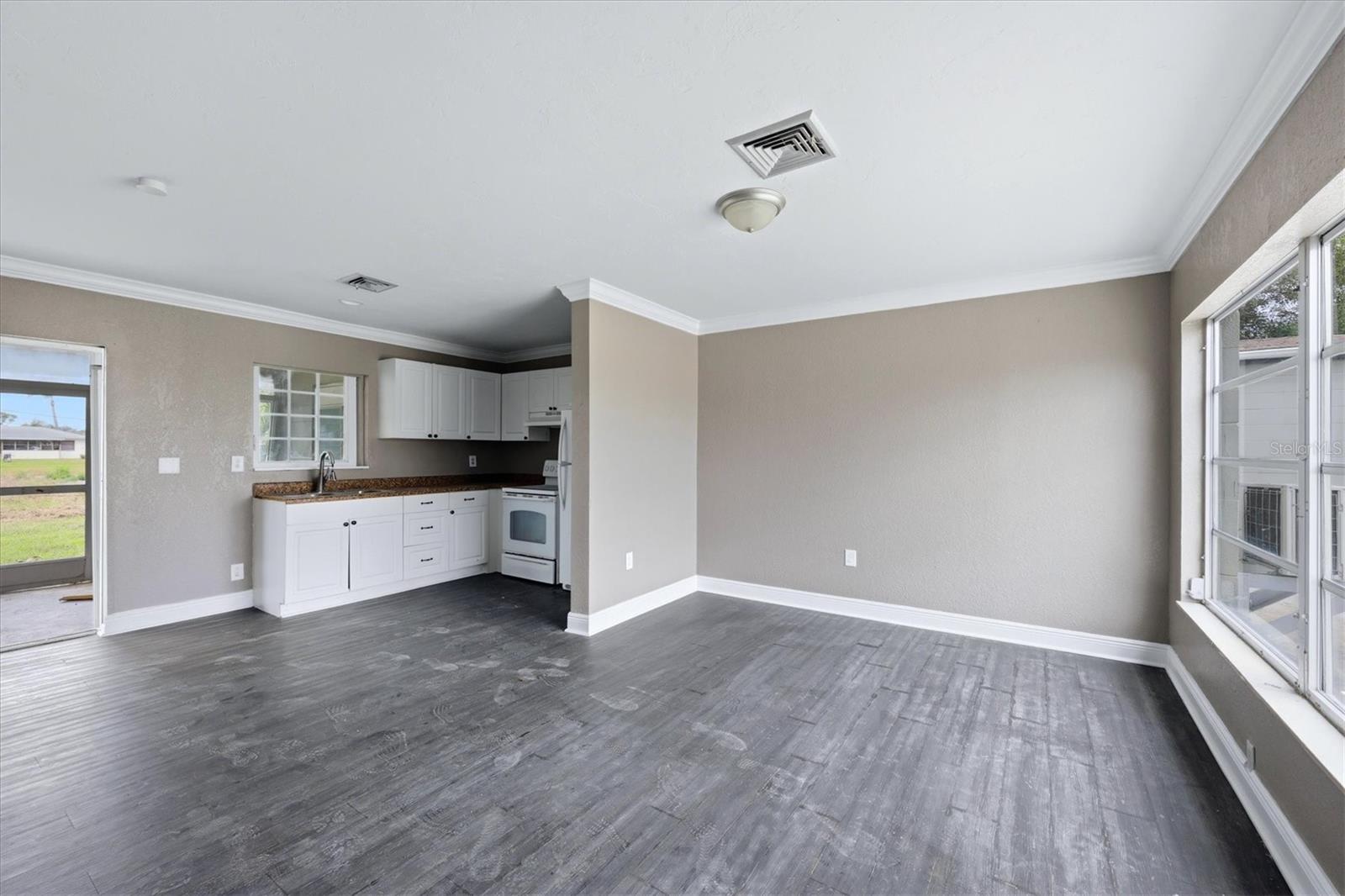 300 SAN LORENZO AVE, NORTH PORT, FL, 34287
