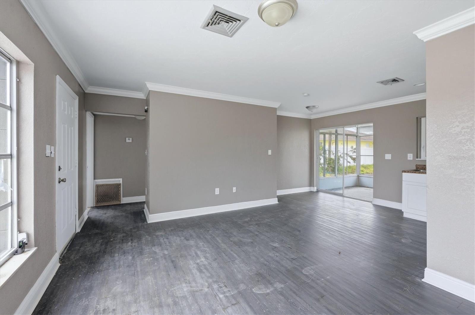 300 SAN LORENZO AVE, NORTH PORT, FL, 34287