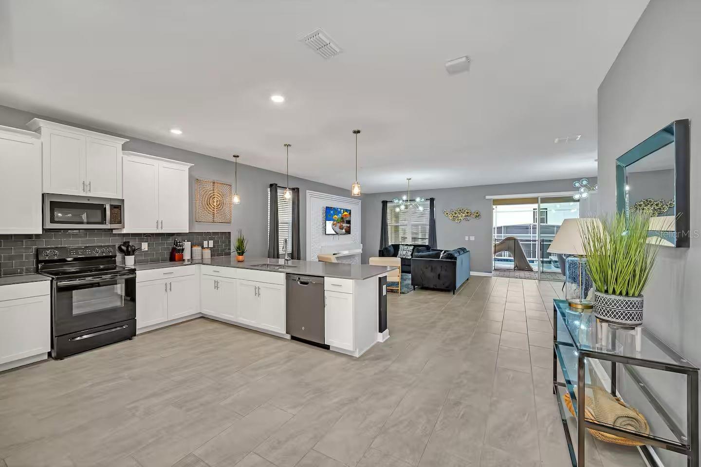 1225 CHALLENGE DR, DAVENPORT, FL, 33896