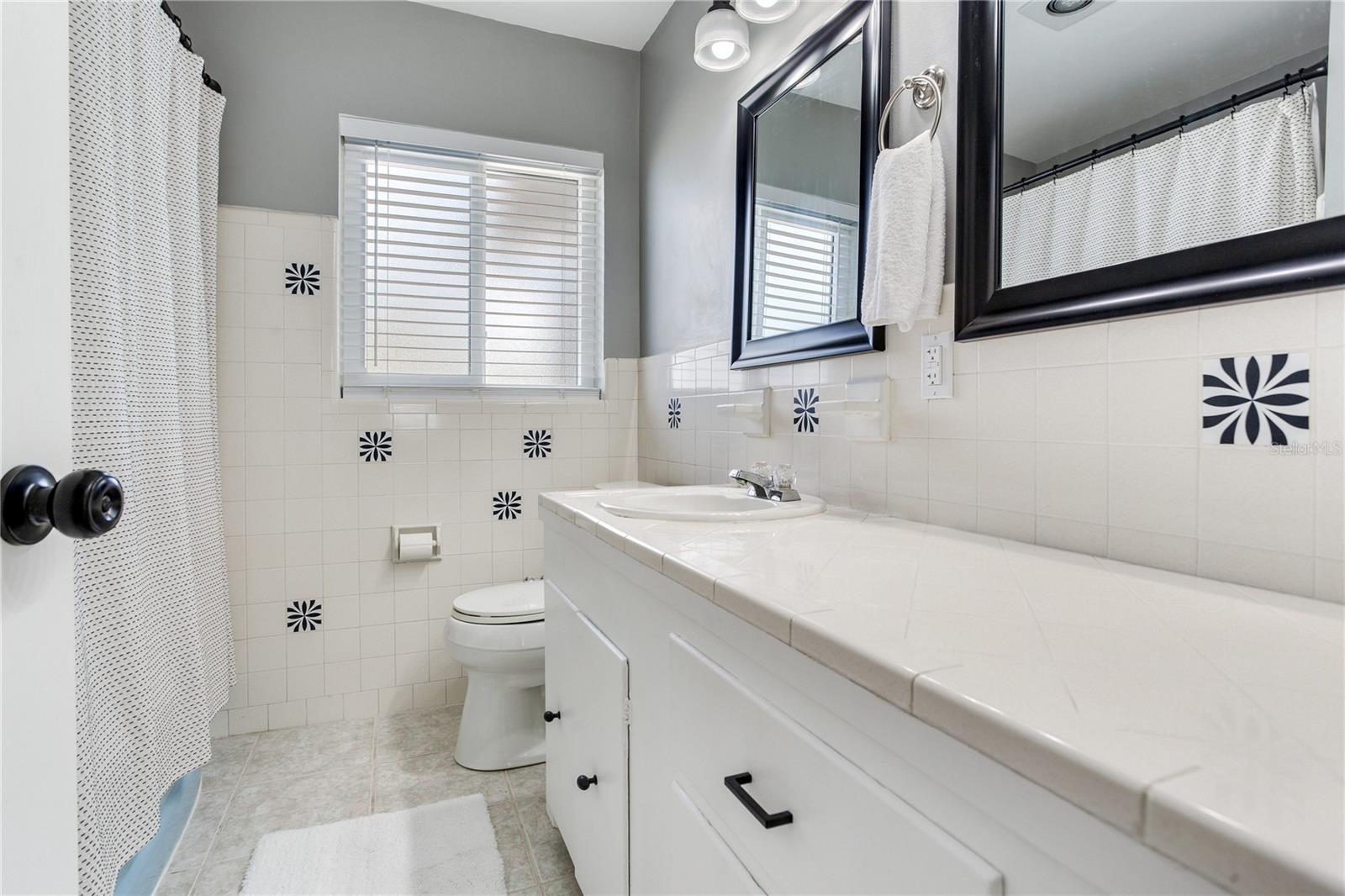 6688 30TH AVE N, ST PETERSBURG, FL, 33710