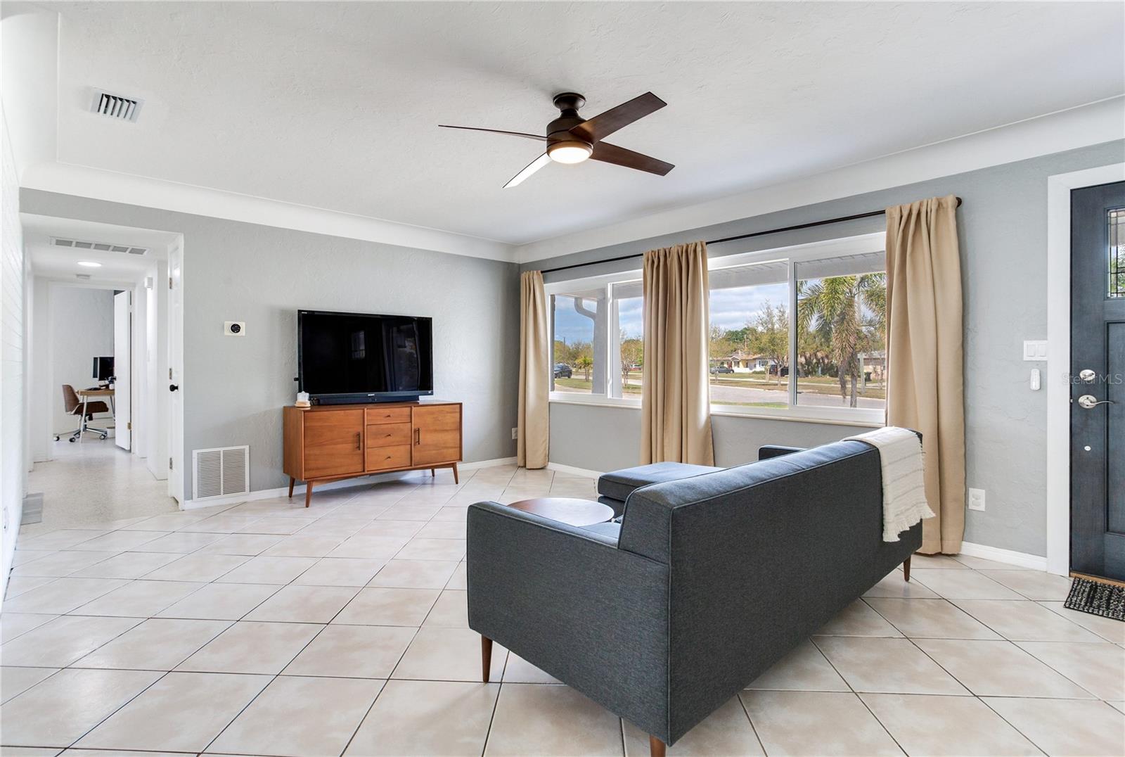 6688 30TH AVE N, ST PETERSBURG, FL, 33710